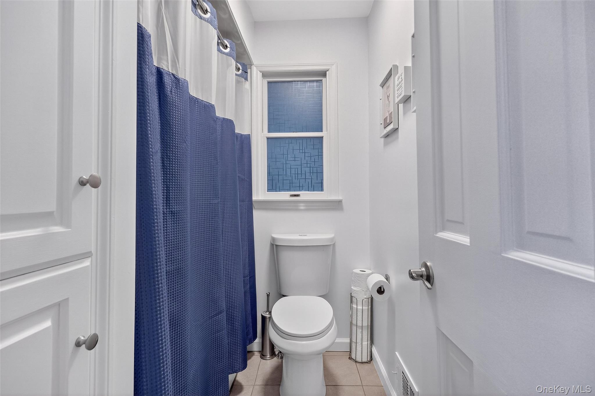 Single Family Cole  Westchester County, NY 10511, MLS-914603-24