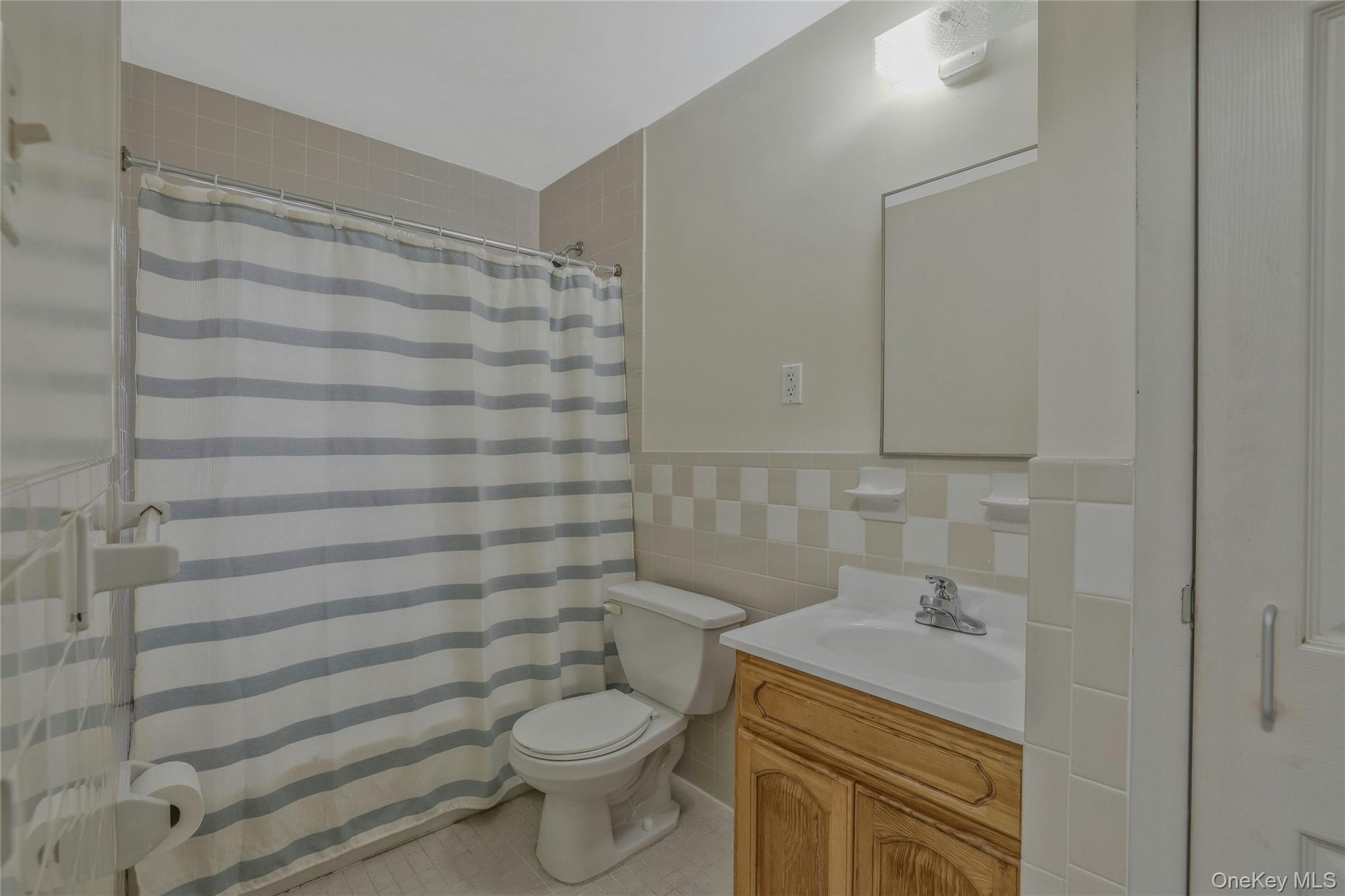 Single Family Essex  Brooklyn, NY 11208, MLS-914617-12