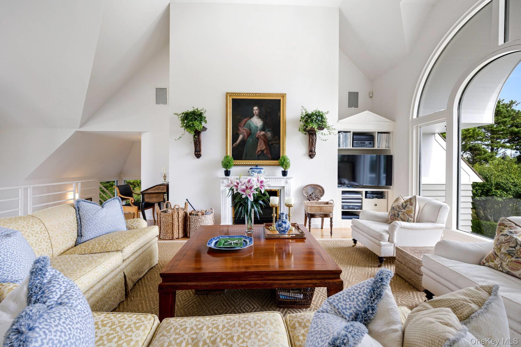 Single Family Hillside Suffolk County, NY 11968, MLS-914642-10