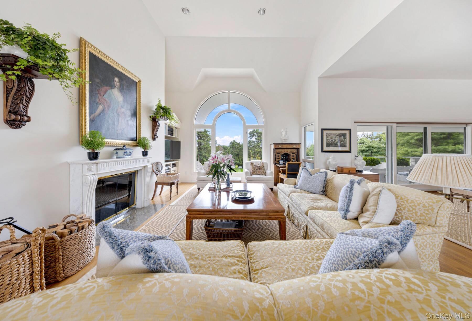 Single Family Hillside Suffolk County, NY 11968, MLS-914642-11