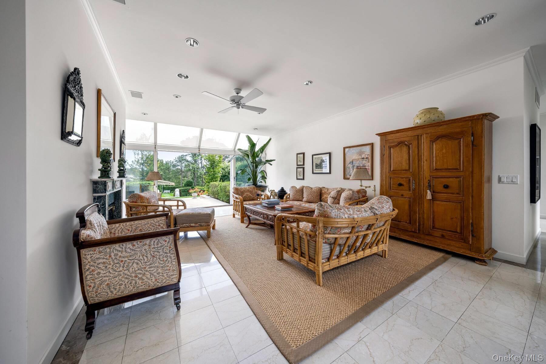 Single Family Hillside Suffolk County, NY 11968, MLS-914642-25