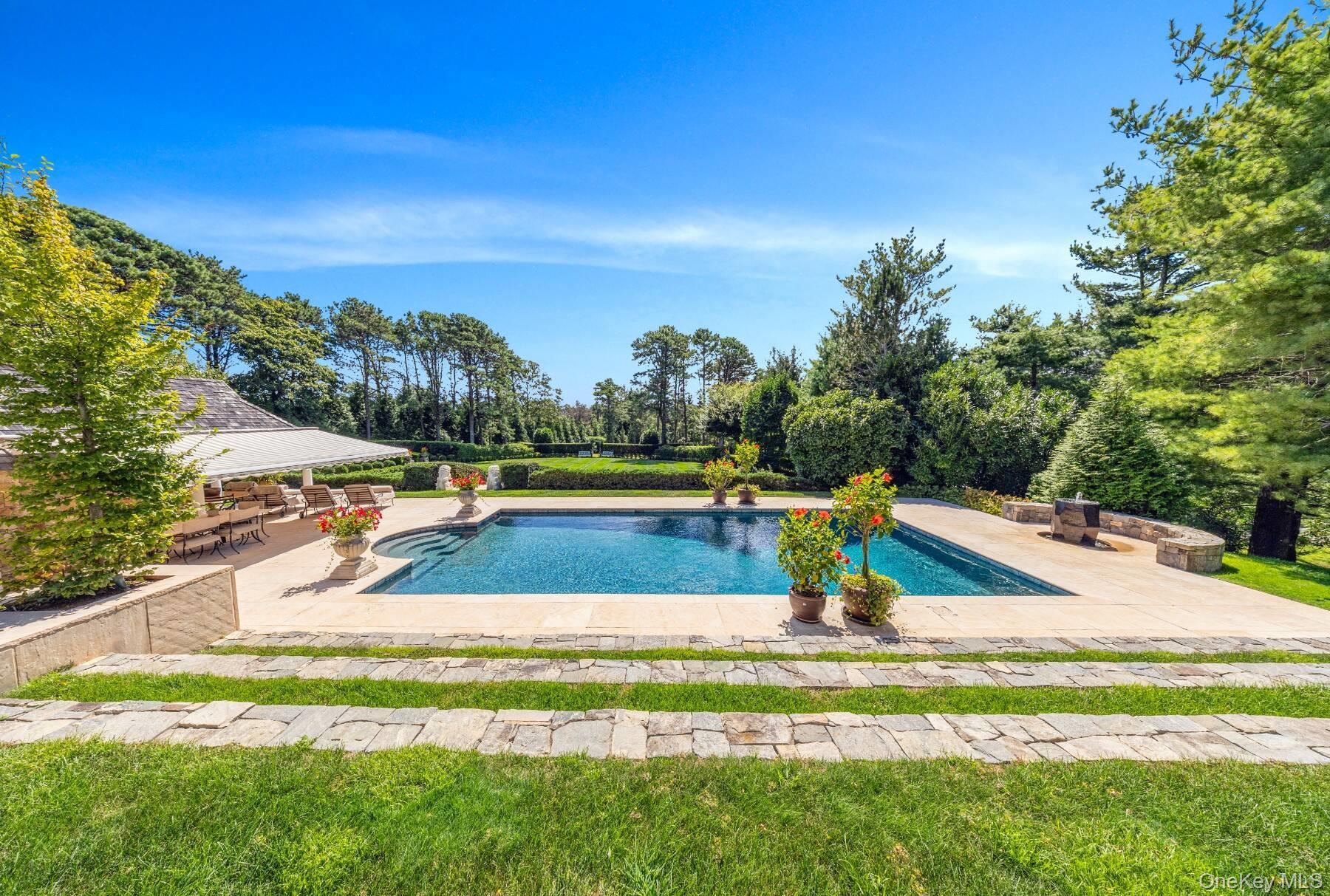 Single Family Hillside Suffolk County, NY 11968, MLS-914642-5