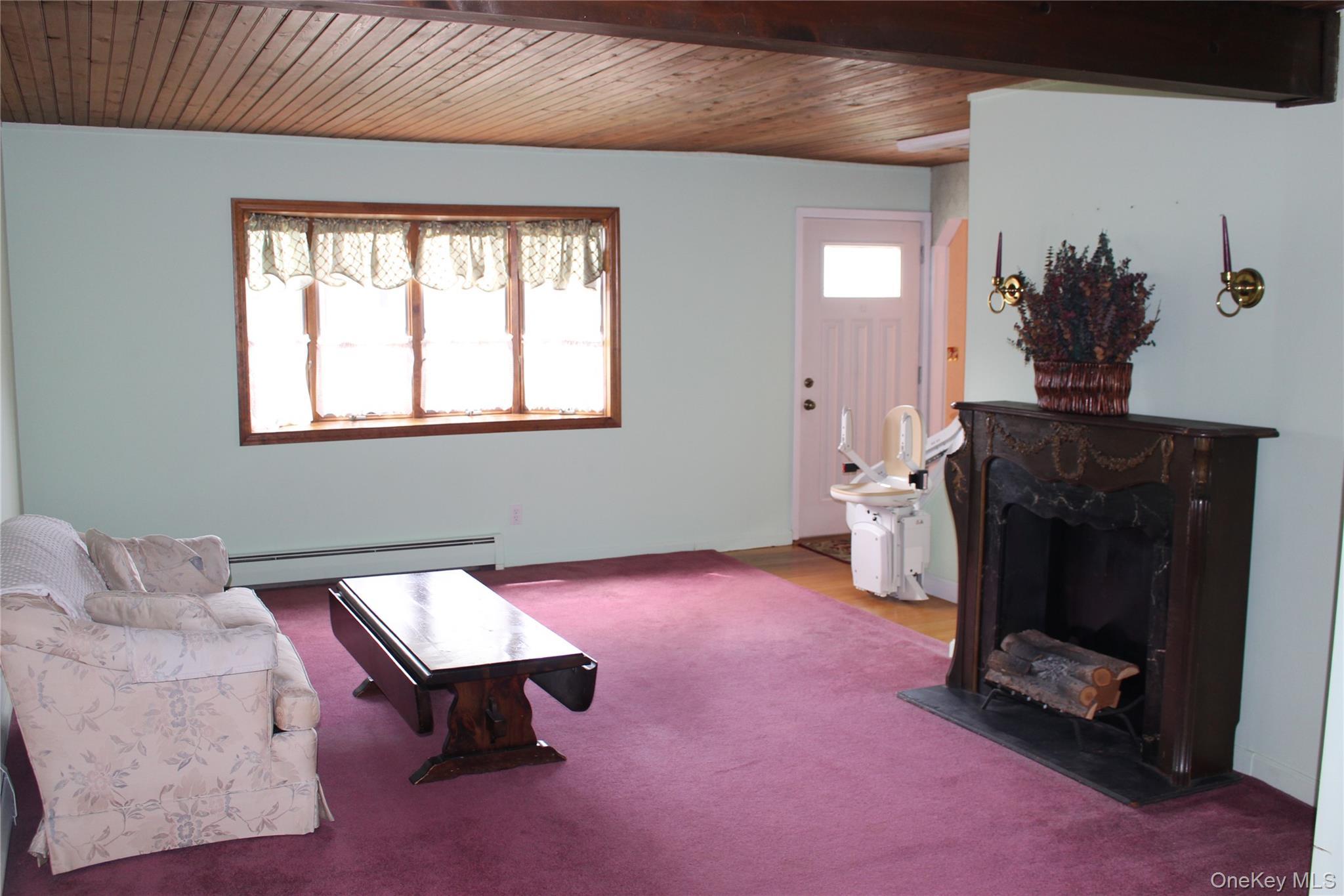 Single Family Garden  Nassau County, NY 11801, MLS-914674-18