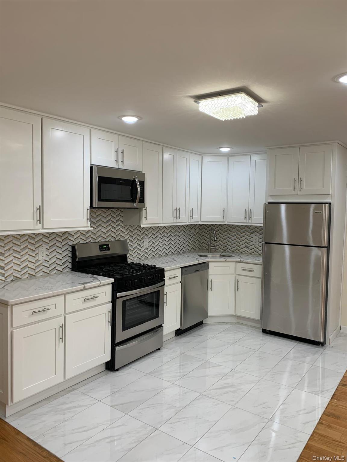 Single Family Ann Westchester County, NY 10562, MLS-914689-3