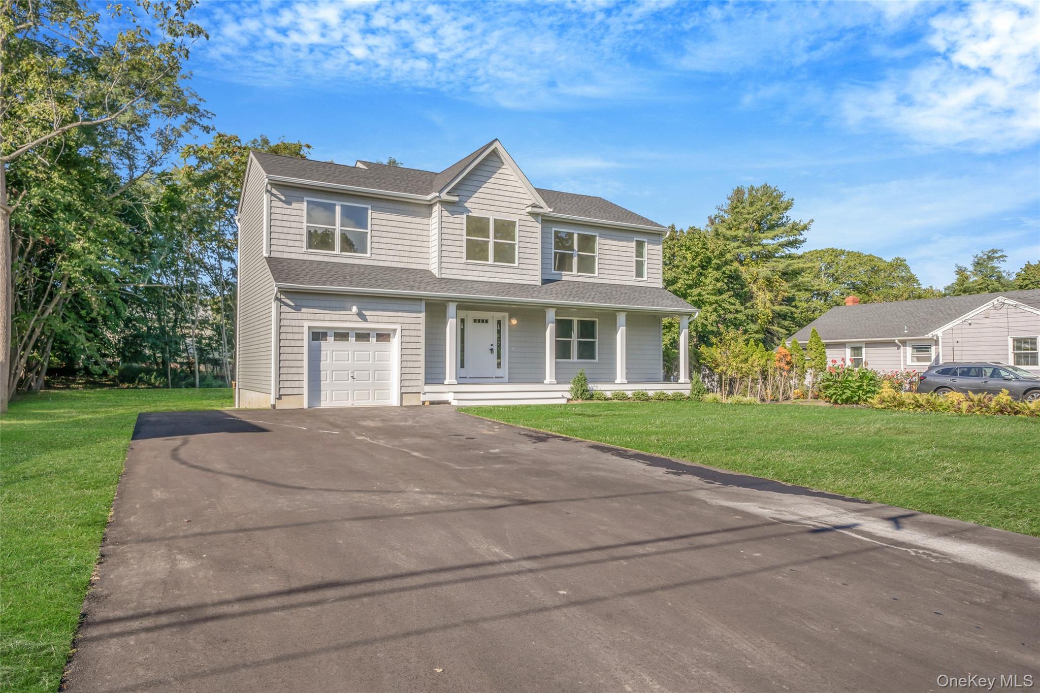 Single Family Pondview Suffolk County, NY 11901, MLS-914709-2