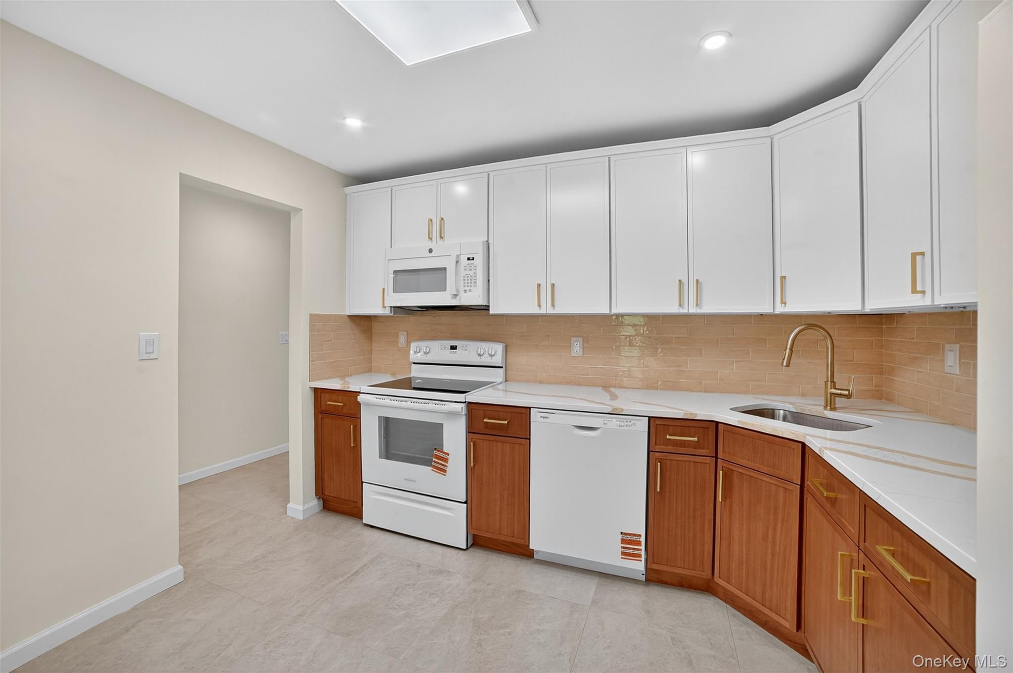 Single Family Carriage  Westchester County, NY 10598, MLS-914751-12