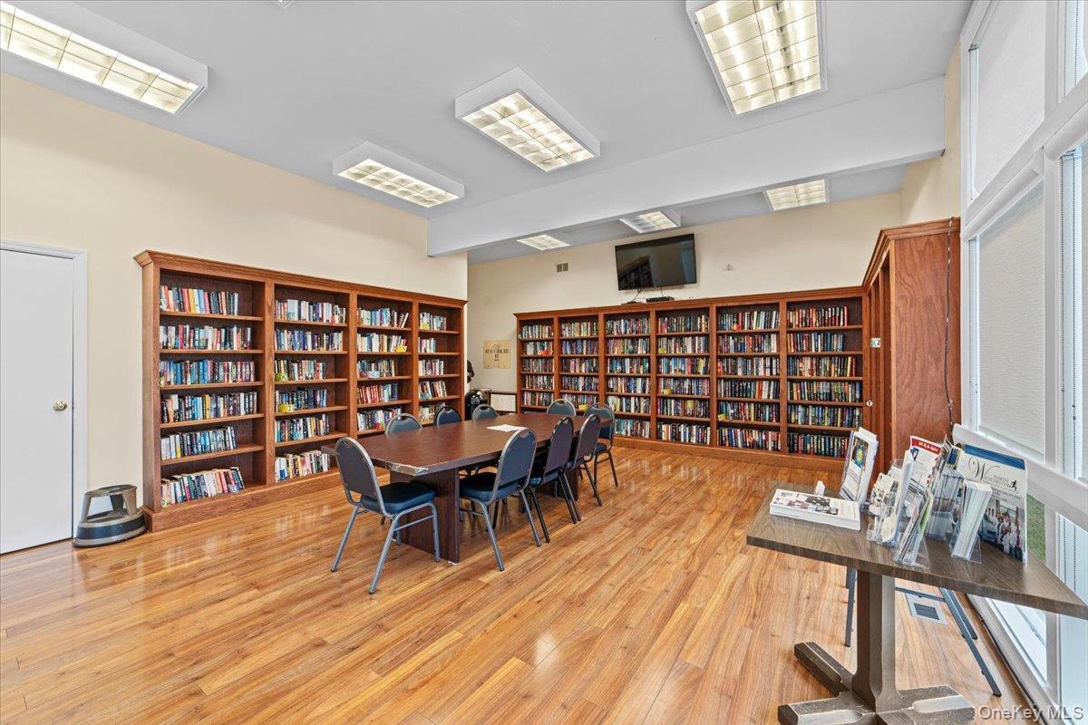 Single Family Carriage  Westchester County, NY 10598, MLS-914751-33