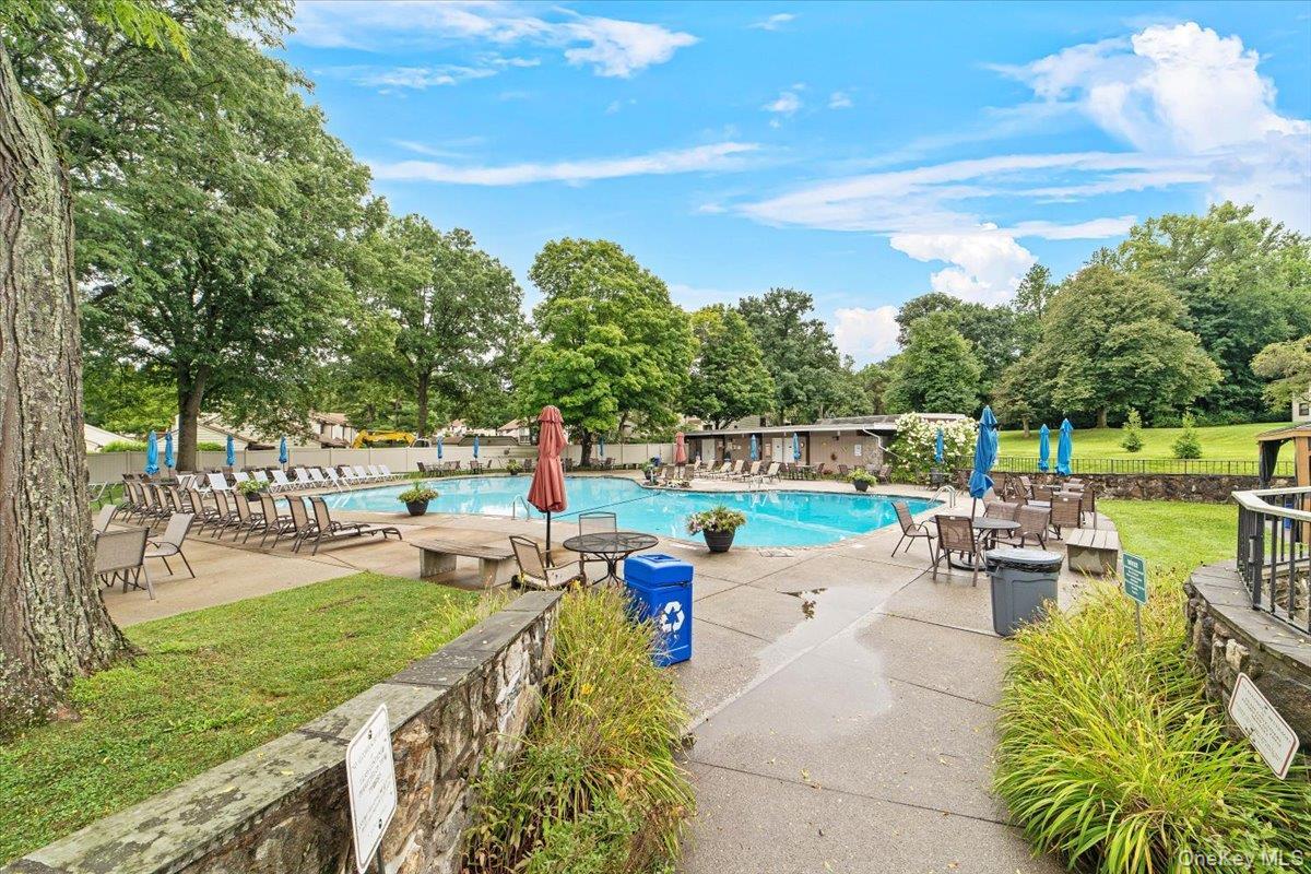 Single Family Carriage  Westchester County, NY 10598, MLS-914751-34