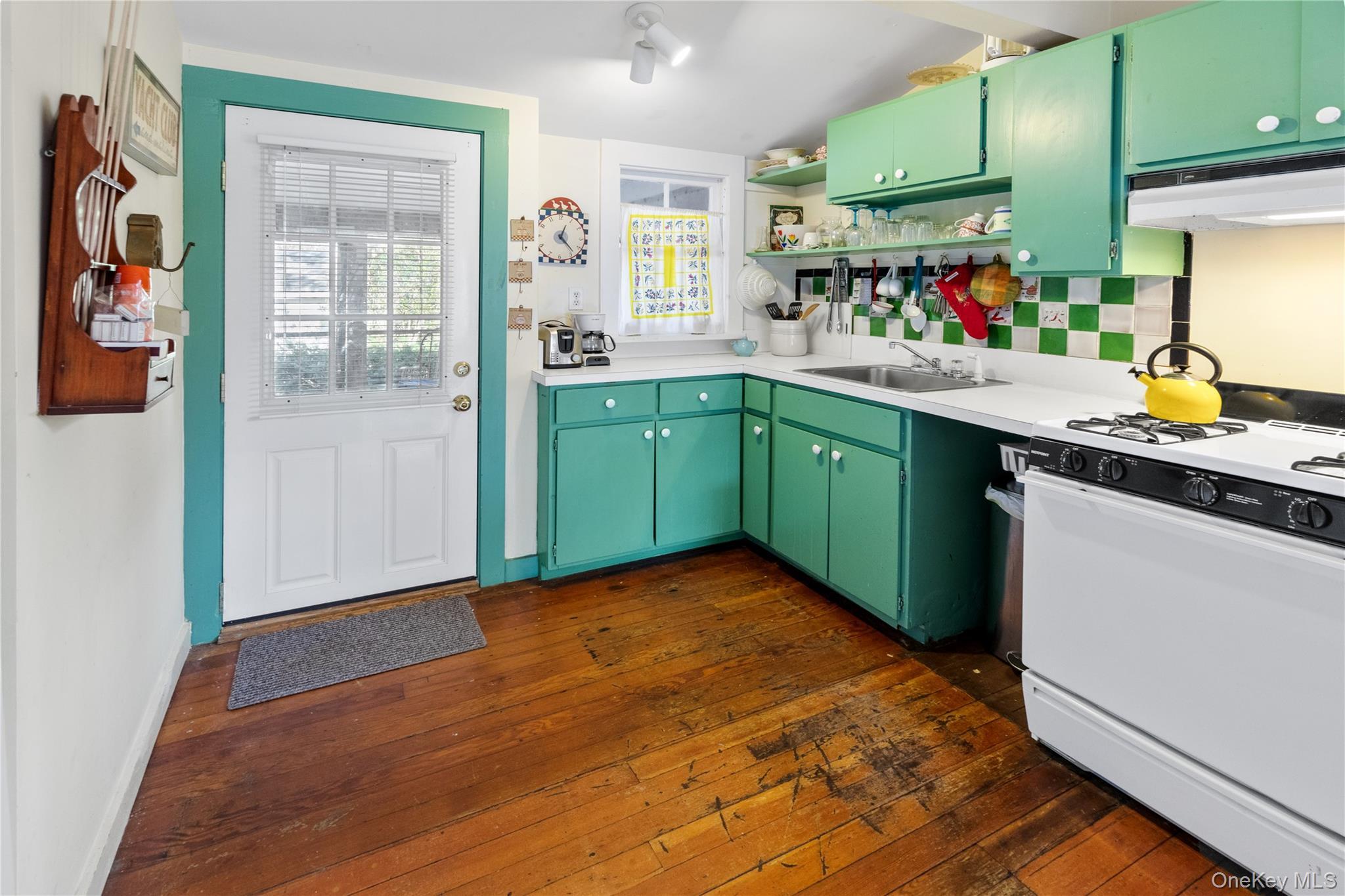 Single Family Prospect  Suffolk County, NY 11968, MLS-914755-7