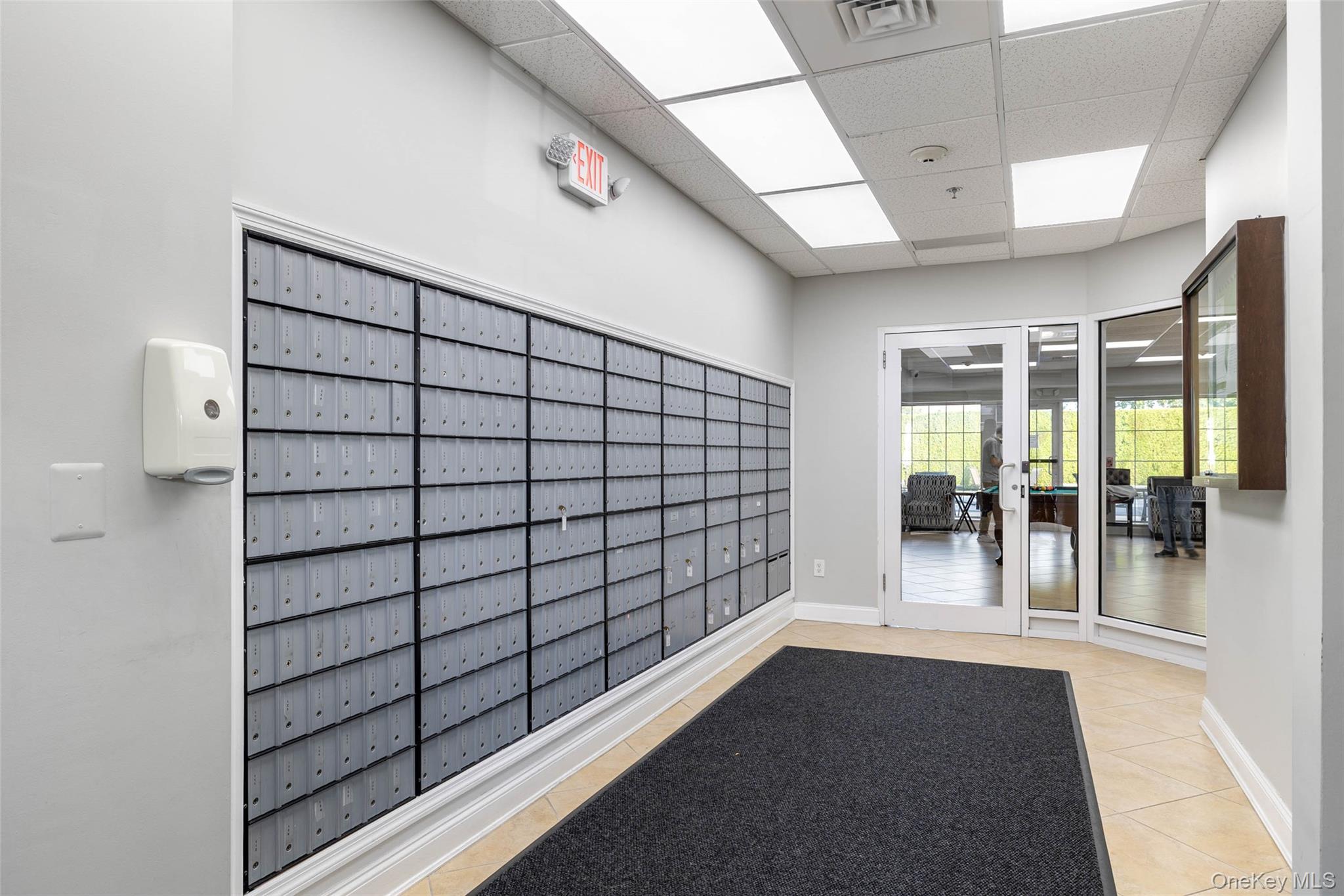 Condo Willow Nassau County, NY 11580, MLS-914772-25