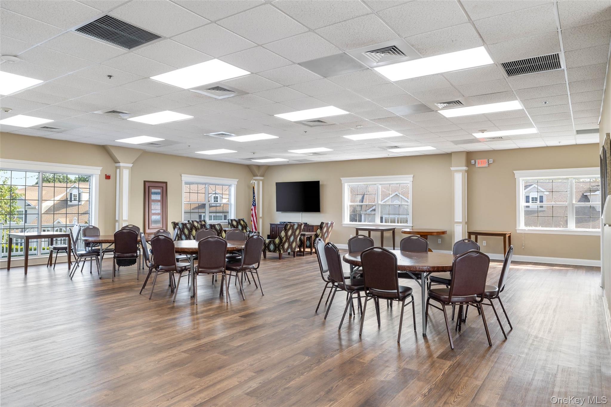 Condo Willow Nassau County, NY 11580, MLS-914772-28