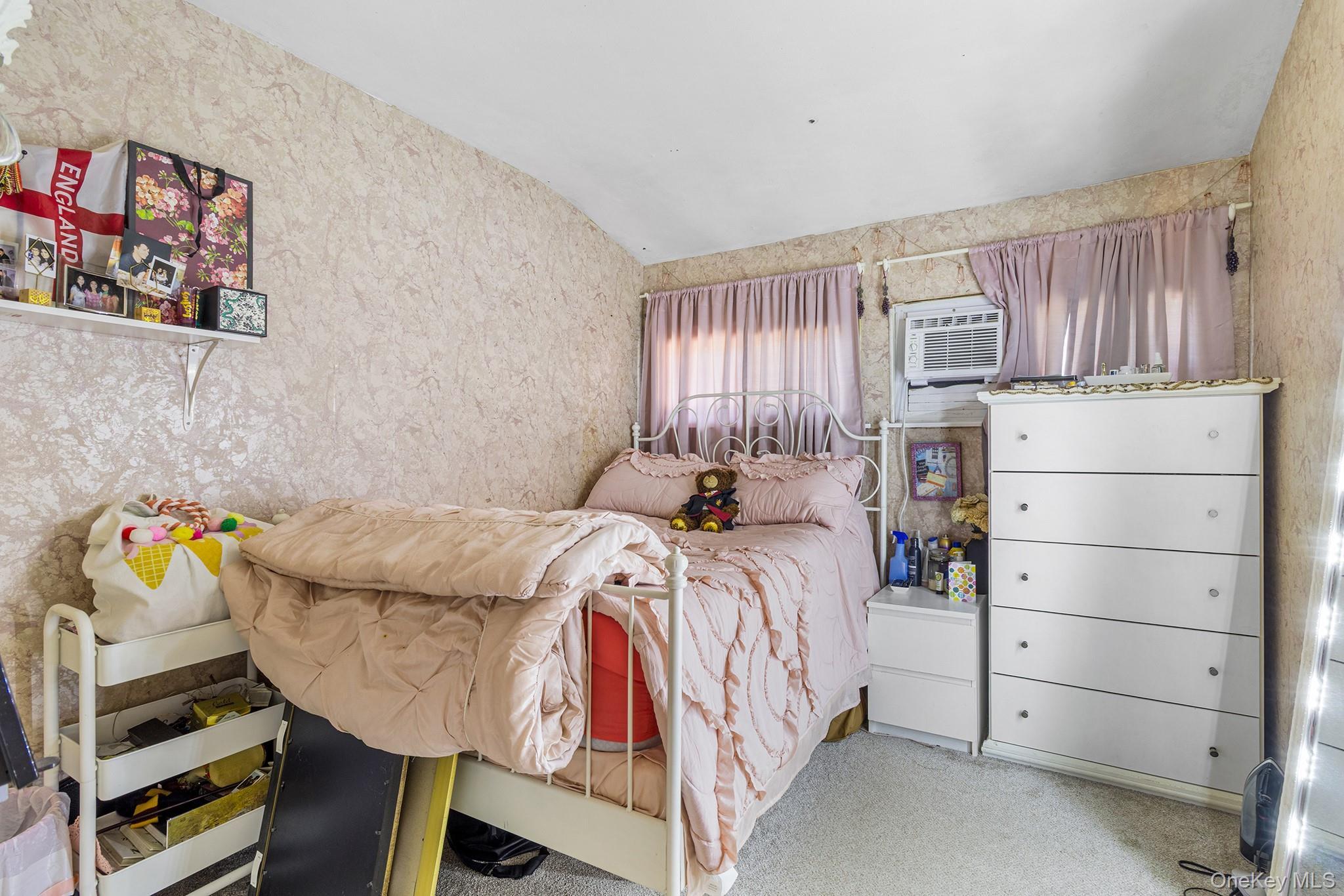 Single Family Holbrook  Suffolk County, NY 11720, MLS-914785-21