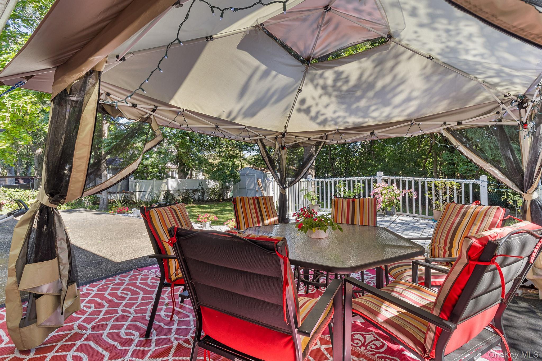 Single Family Holbrook  Suffolk County, NY 11720, MLS-914785-27