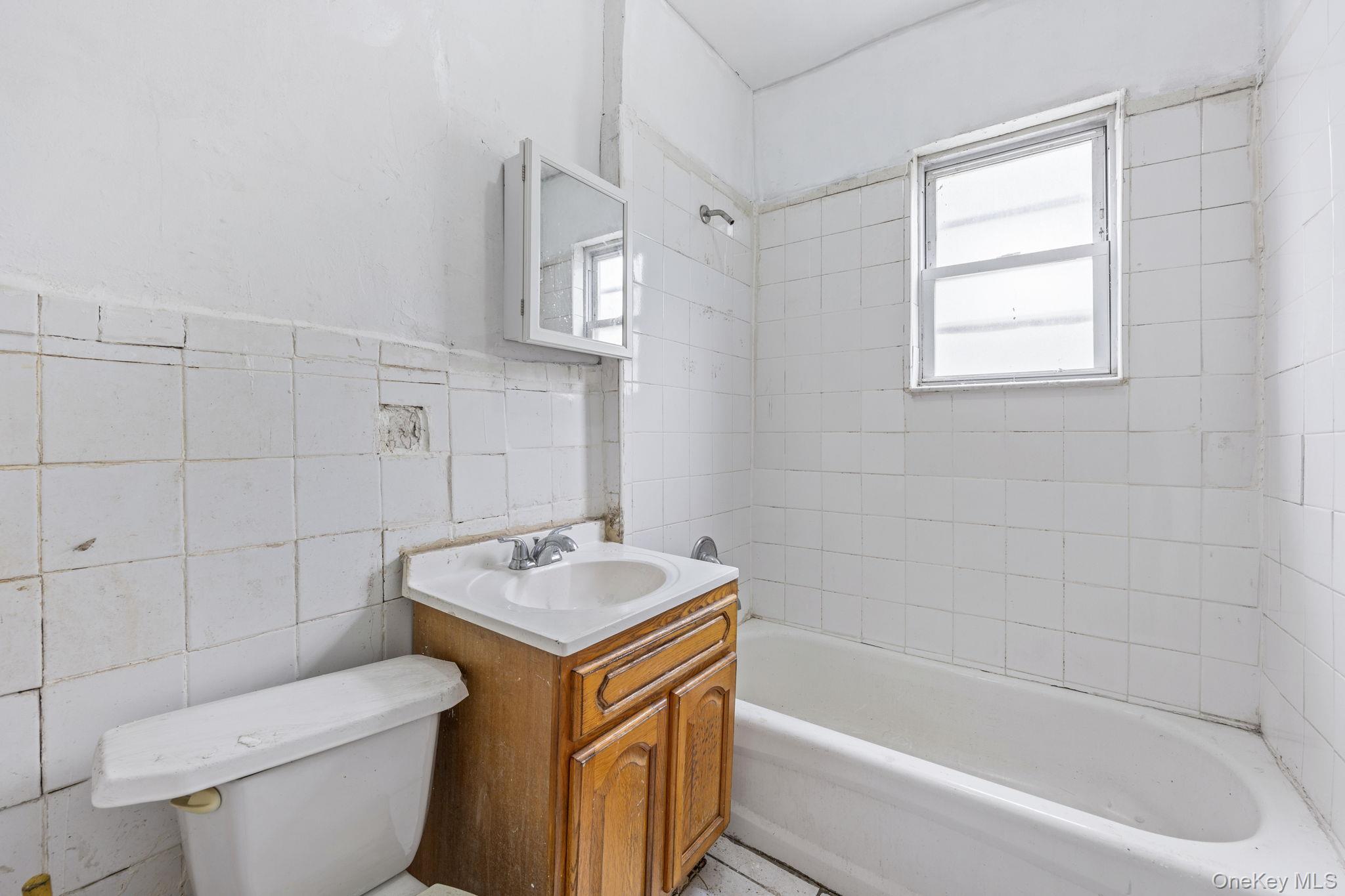 Single Family 105th Queens, NY 11433, MLS-914801-8