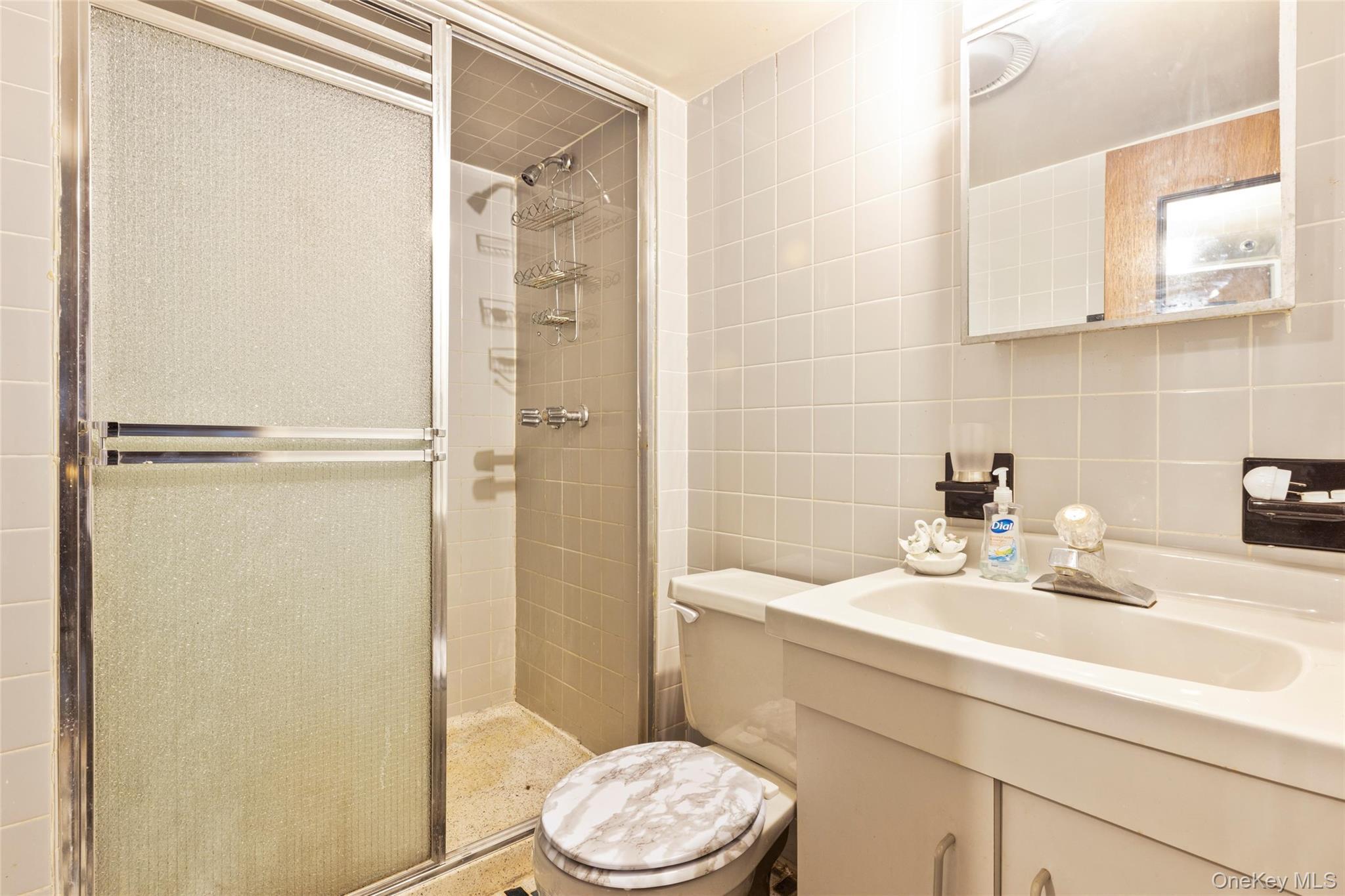 Single Family 43rd Queens, NY 11104, MLS-914805-14