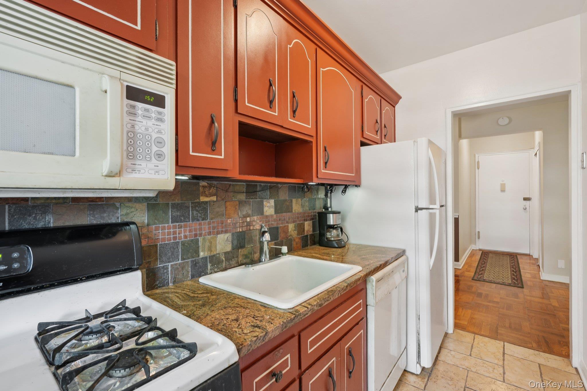 Coop King  Westchester County, NY 10573, MLS-914807-10