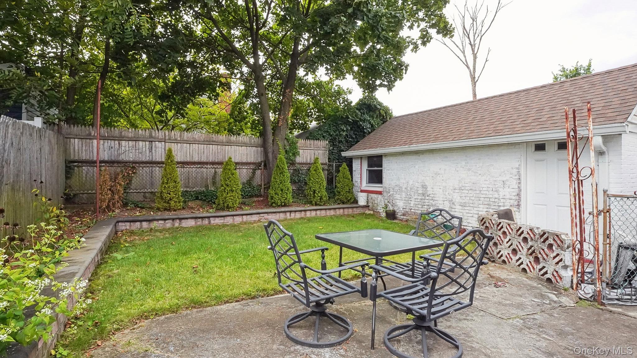 Single Family 237th  Nassau County, NY 11003, MLS-914810-14