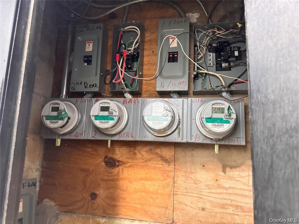 Single Family Roosevelt Ave  Queens, NY 11377, MLS-914812-12