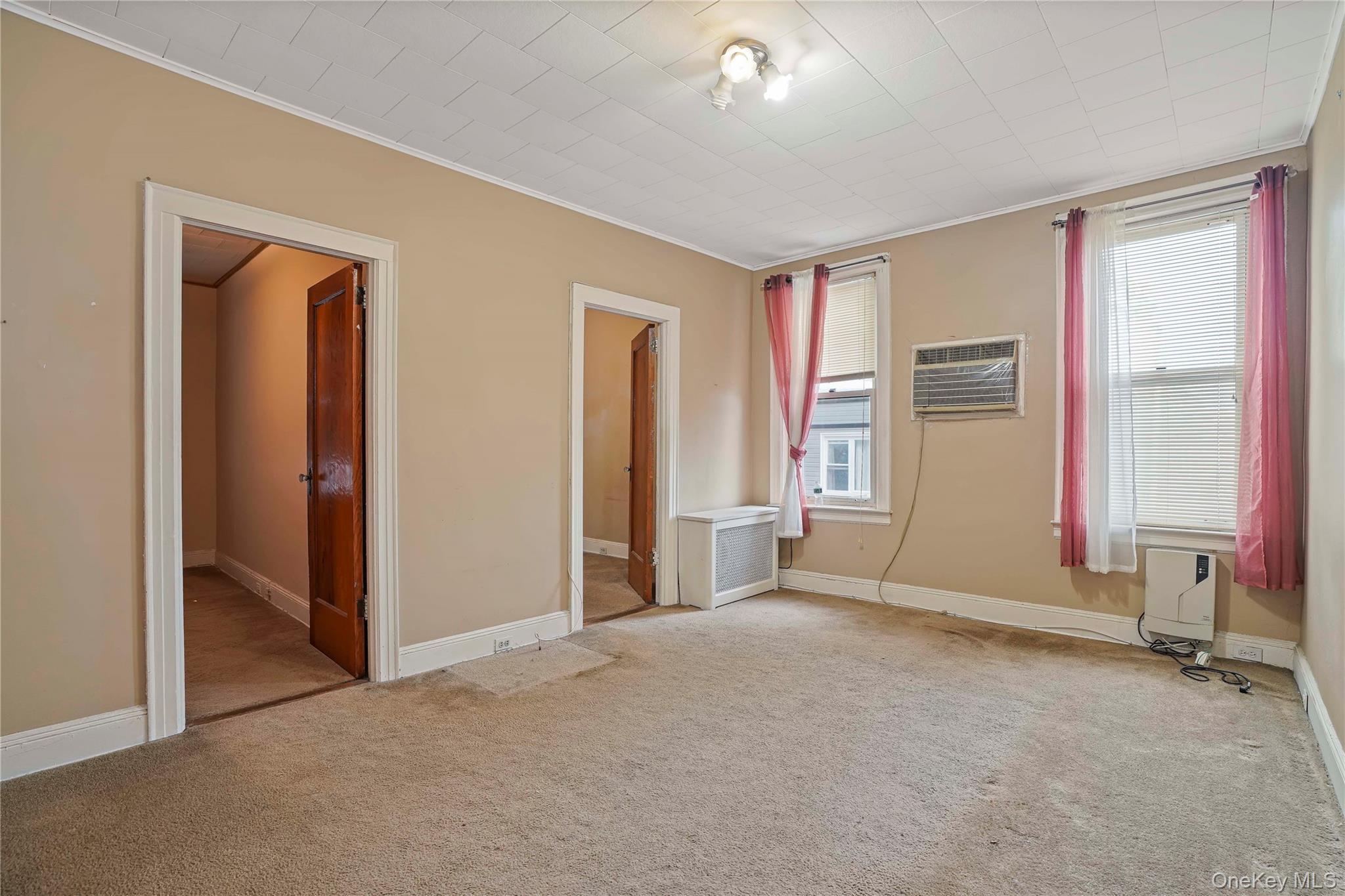 Single Family 73  Queens, NY 11385, MLS-914856-16