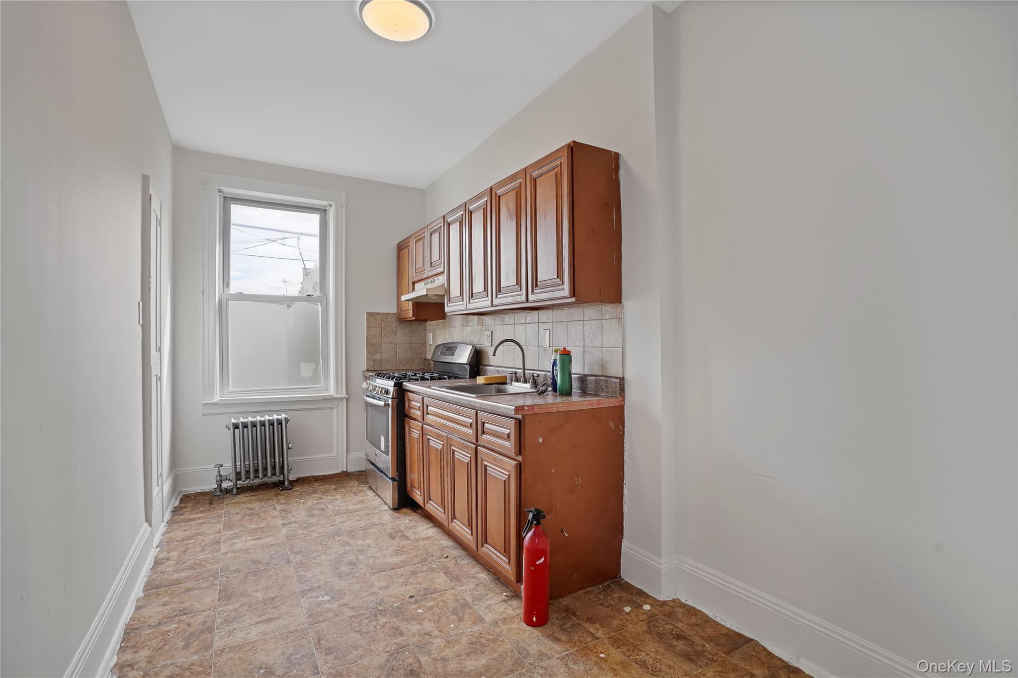 Single Family 73  Queens, NY 11385, MLS-914856-24