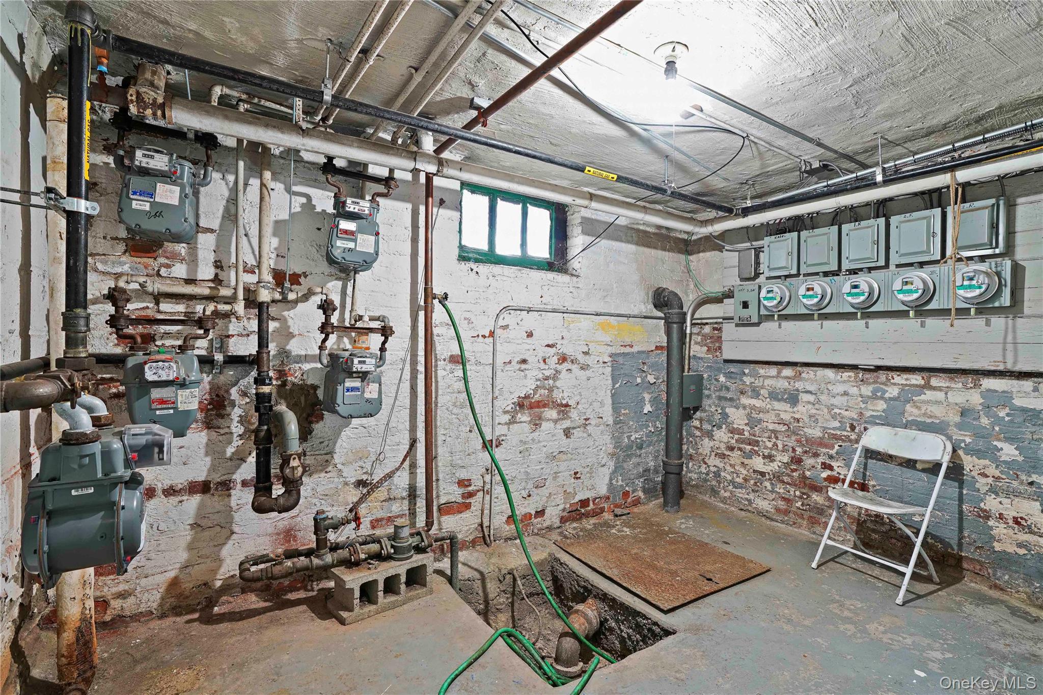 Single Family 73  Queens, NY 11385, MLS-914856-32