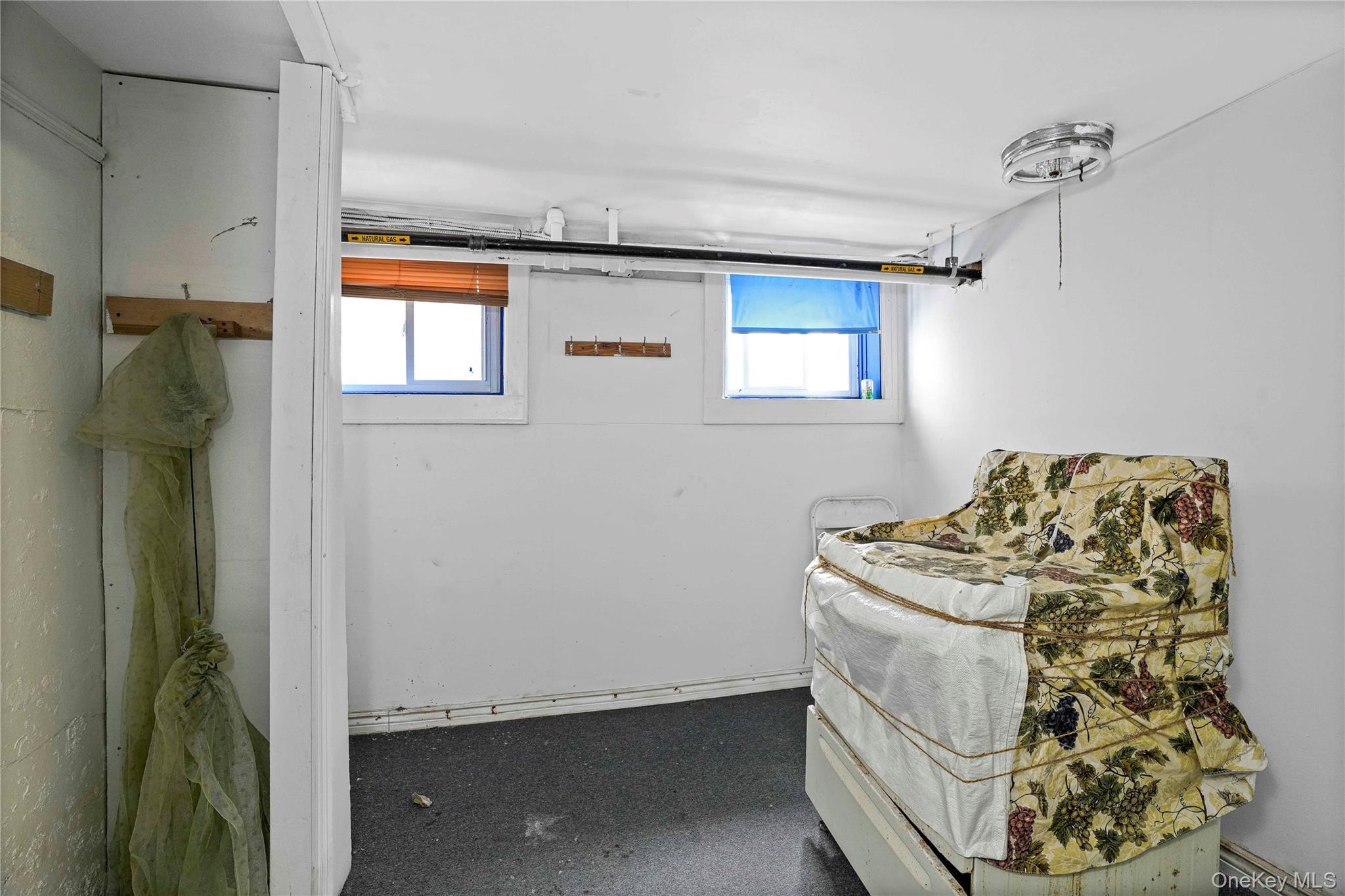 Single Family 73  Queens, NY 11385, MLS-914856-34