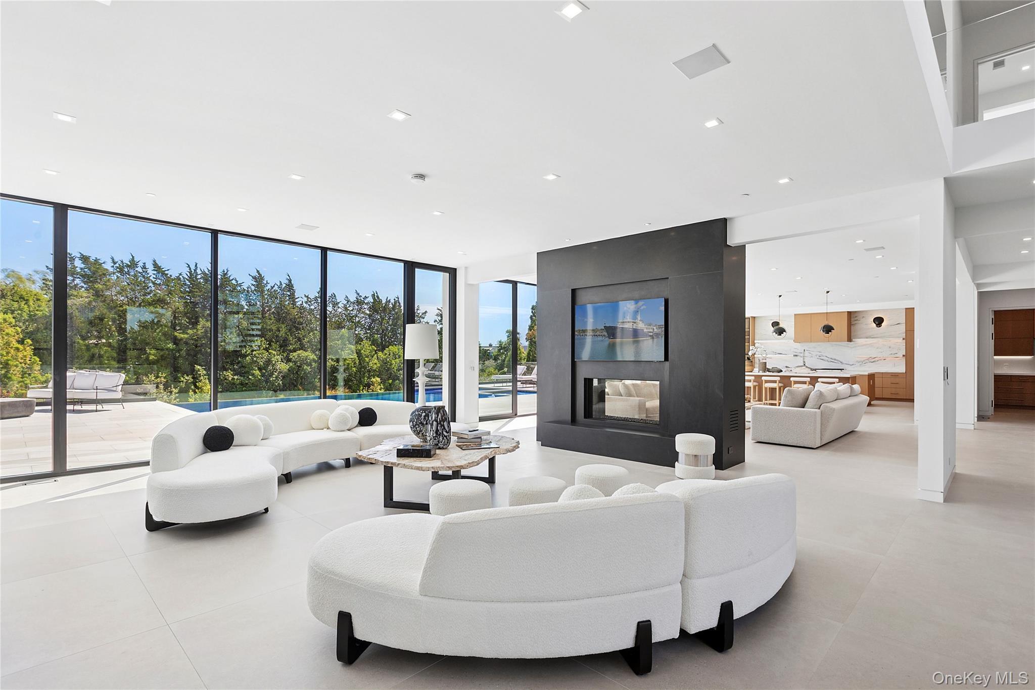 Single Family Pointe Mecox Suffolk County, NY 11976, MLS-914865-10