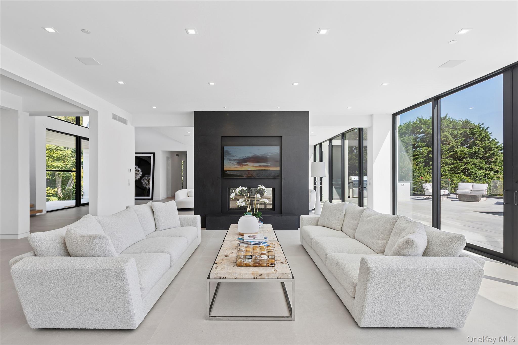 Single Family Pointe Mecox Suffolk County, NY 11976, MLS-914865-12