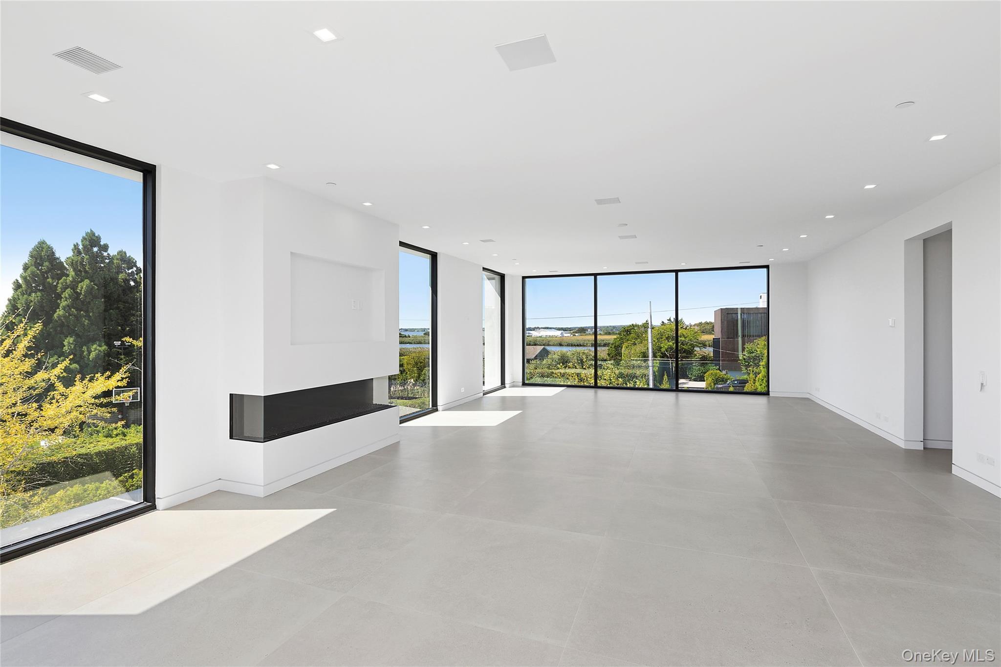 Single Family Pointe Mecox Suffolk County, NY 11976, MLS-914865-45