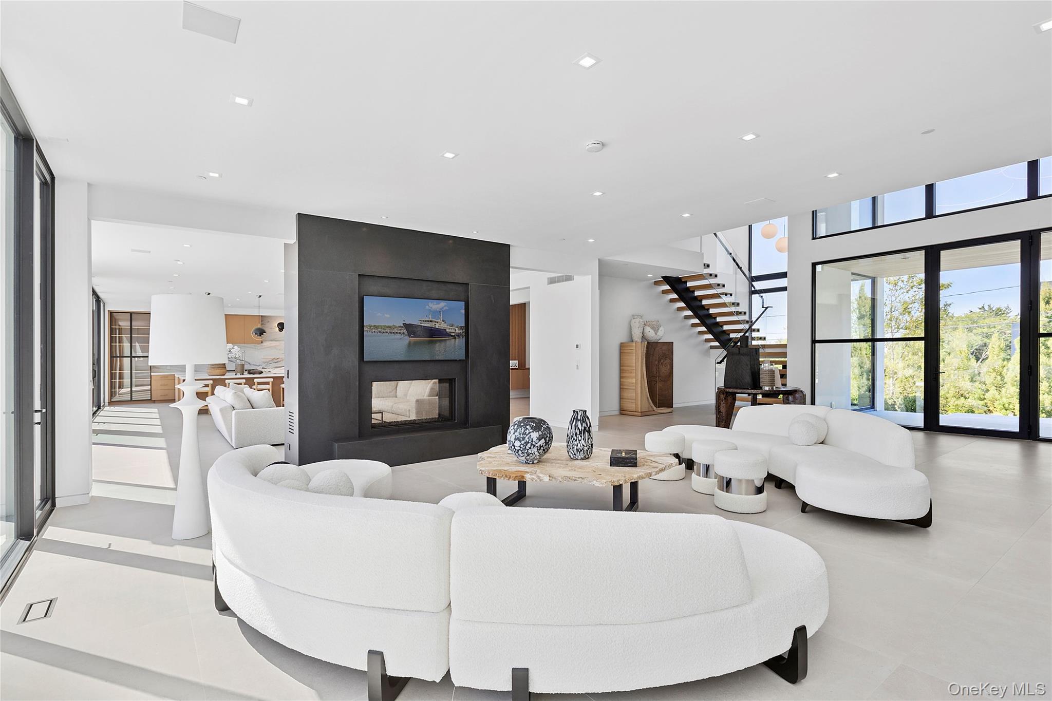 Single Family Pointe Mecox Suffolk County, NY 11976, MLS-914865-8