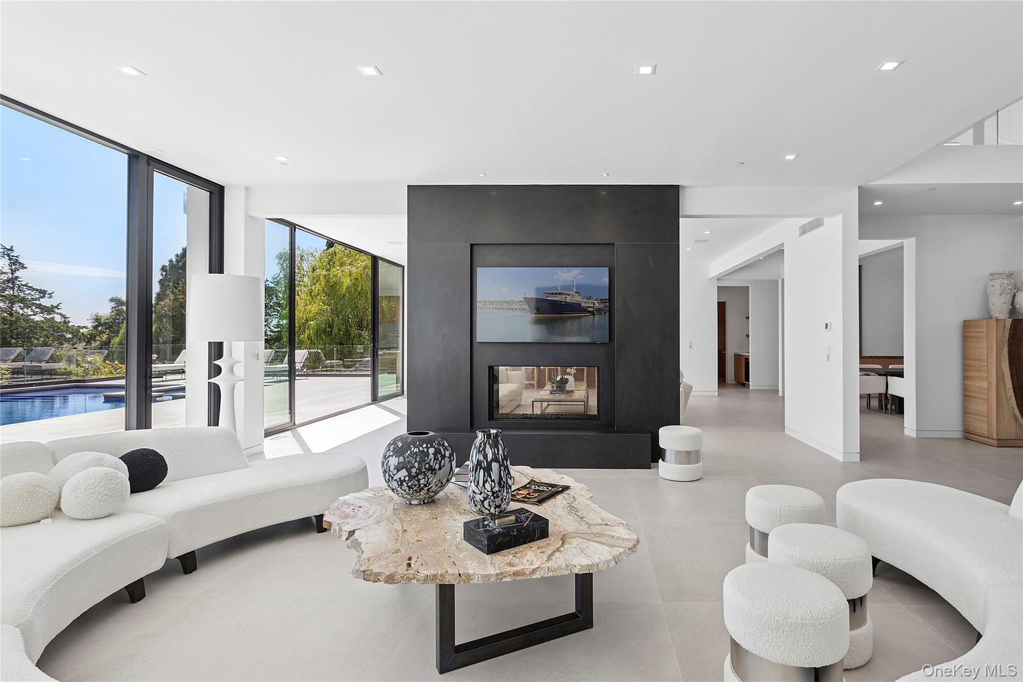 Single Family Pointe Mecox Suffolk County, NY 11976, MLS-914865-9