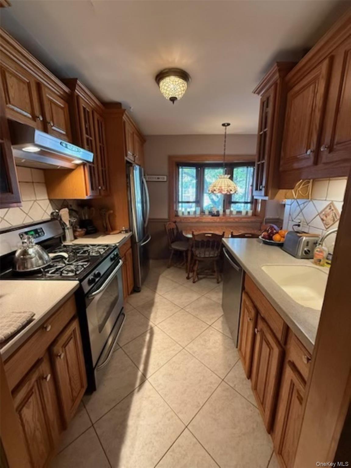 Single Family Vincent  Bronx, NY 10465, MLS-914876-11