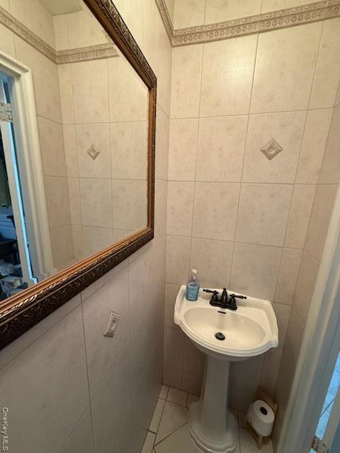 Single Family Vincent  Bronx, NY 10465, MLS-914876-16
