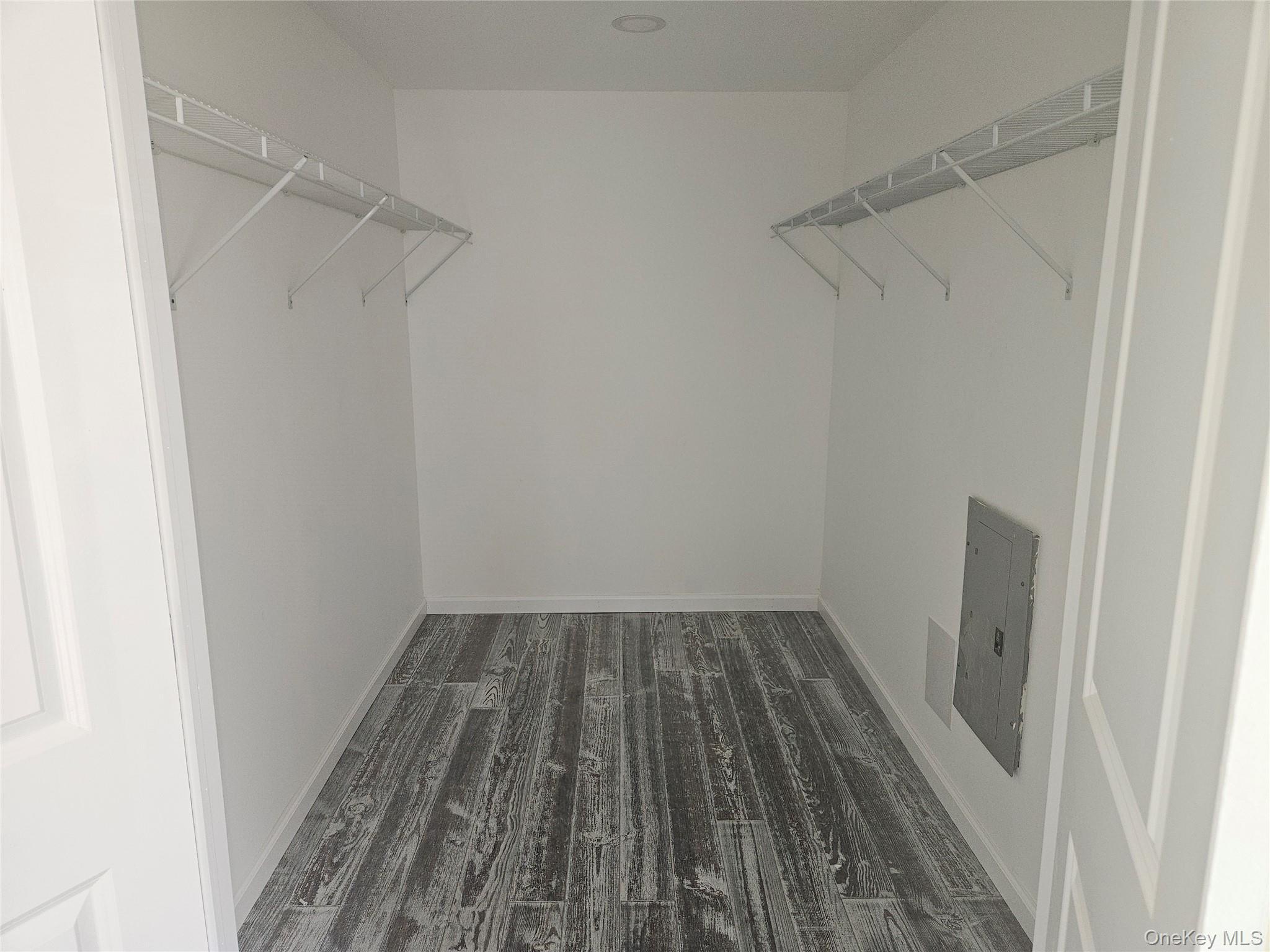 Single Family Hallock Suffolk County, NY 11776, MLS-914904-20