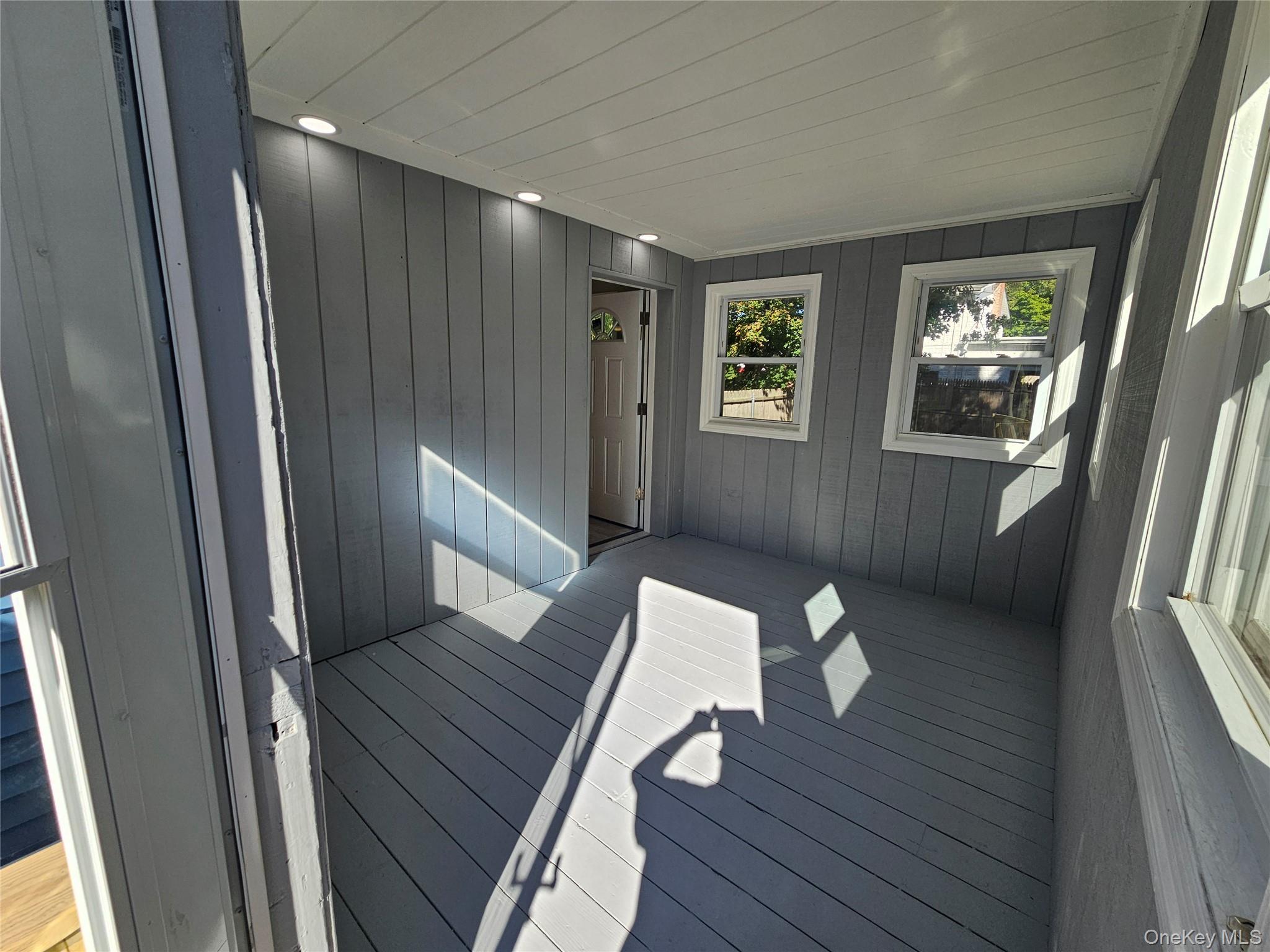 Single Family Hallock Suffolk County, NY 11776, MLS-914904-24