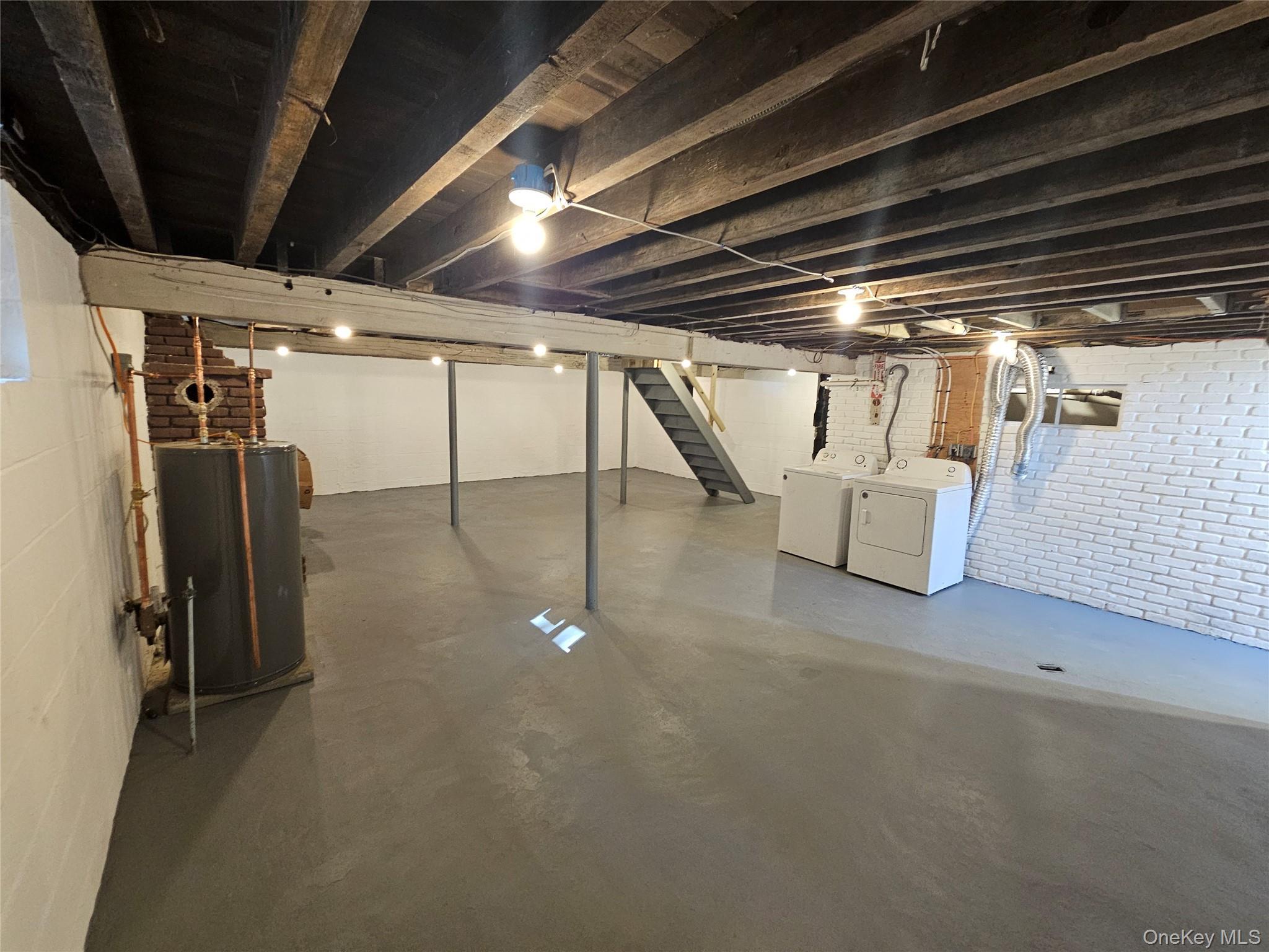 Single Family Hallock Suffolk County, NY 11776, MLS-914904-27