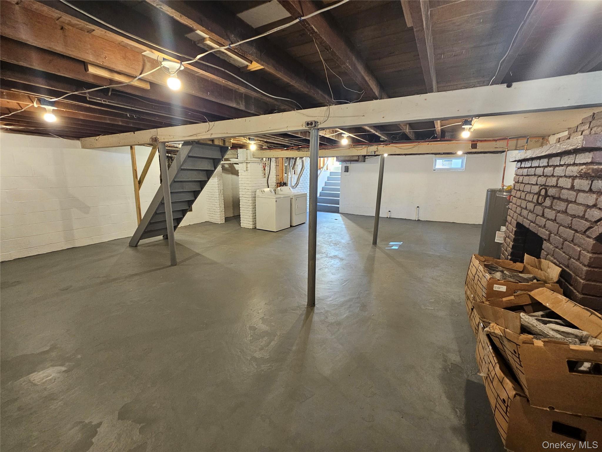 Single Family Hallock Suffolk County, NY 11776, MLS-914904-28