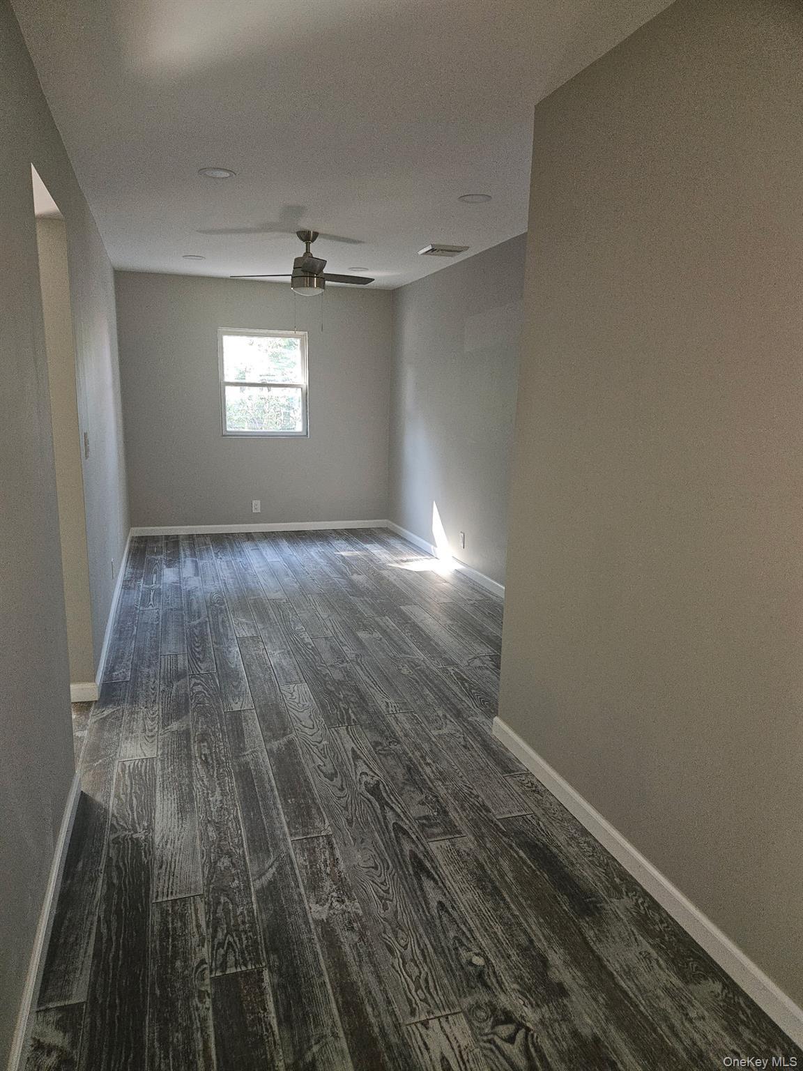 Single Family Hallock Suffolk County, NY 11776, MLS-914904-31