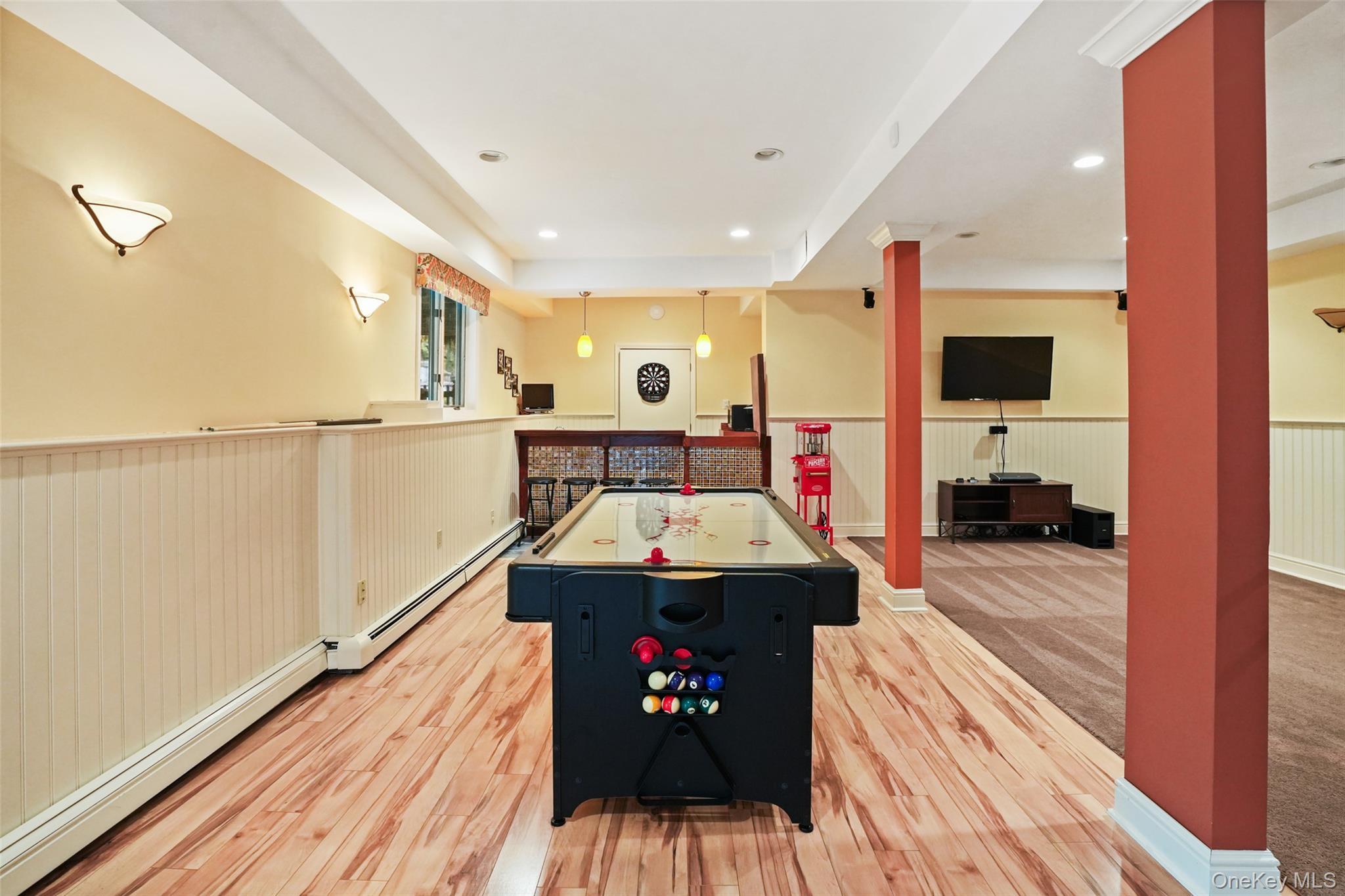 Single Family Logging  Westchester County, NY 10536, MLS-914908-23