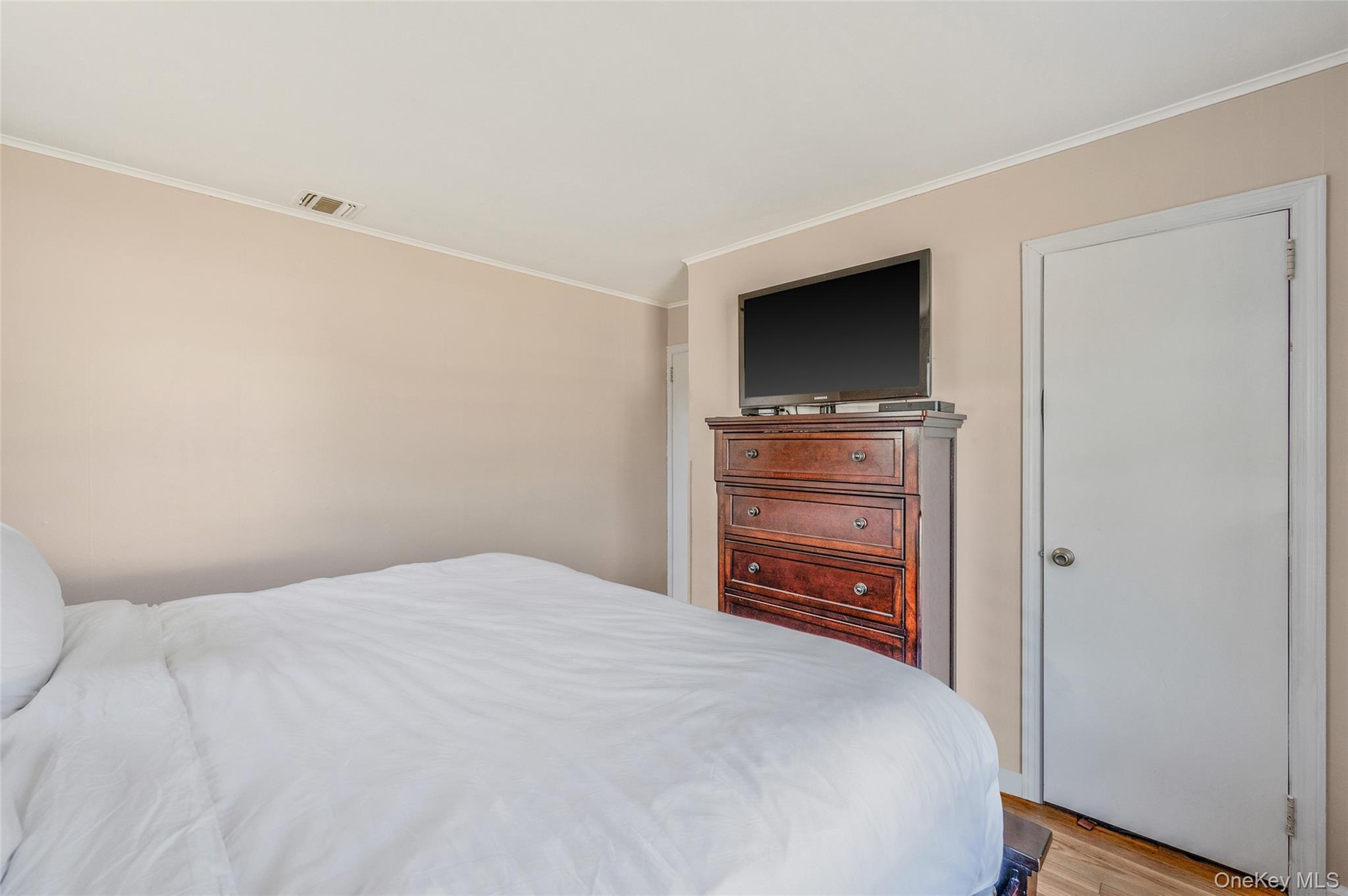 Single Family Forks Suffolk County, NY 11706, MLS-914938-15