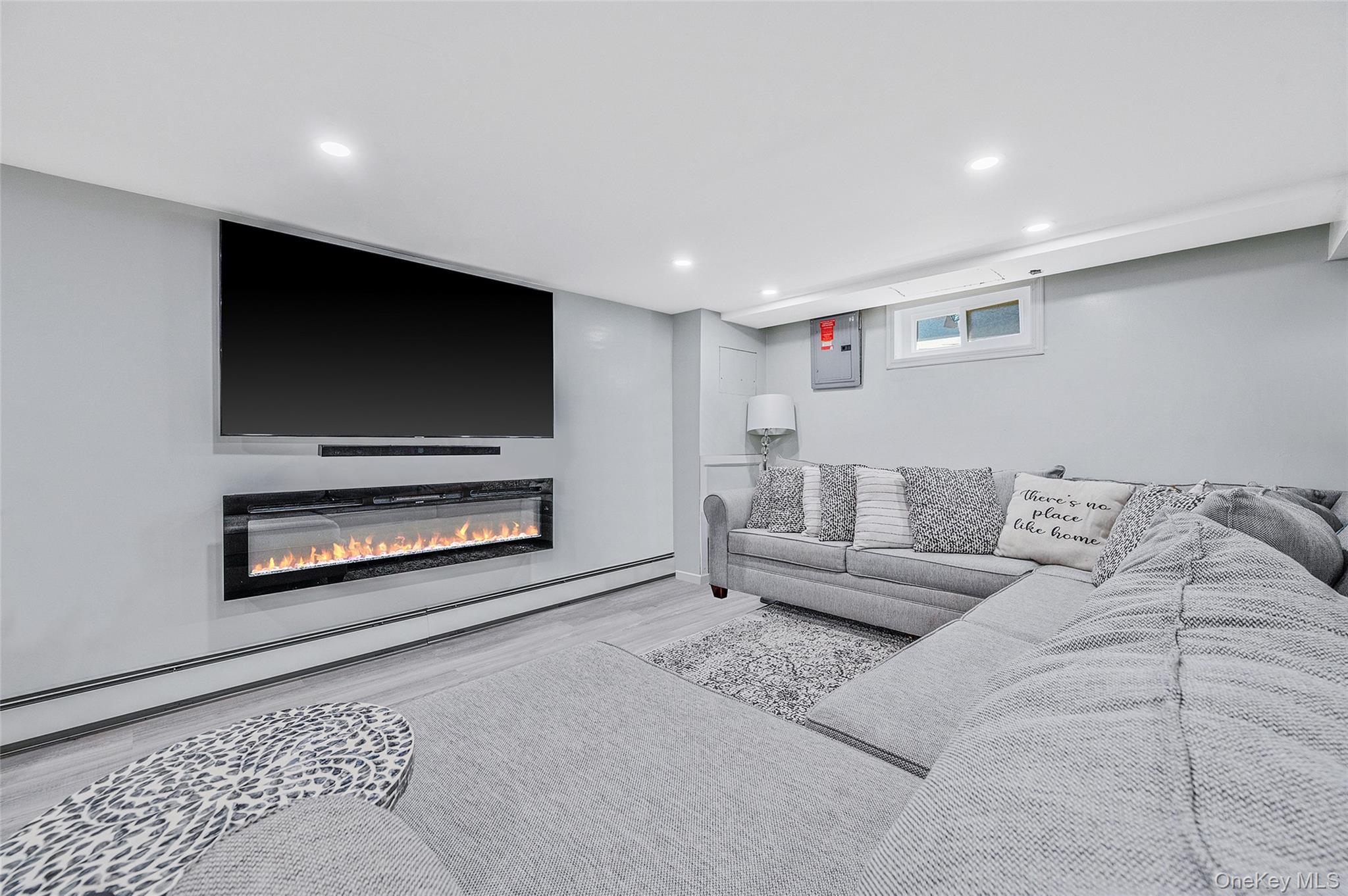 Single Family Forks Suffolk County, NY 11706, MLS-914938-22