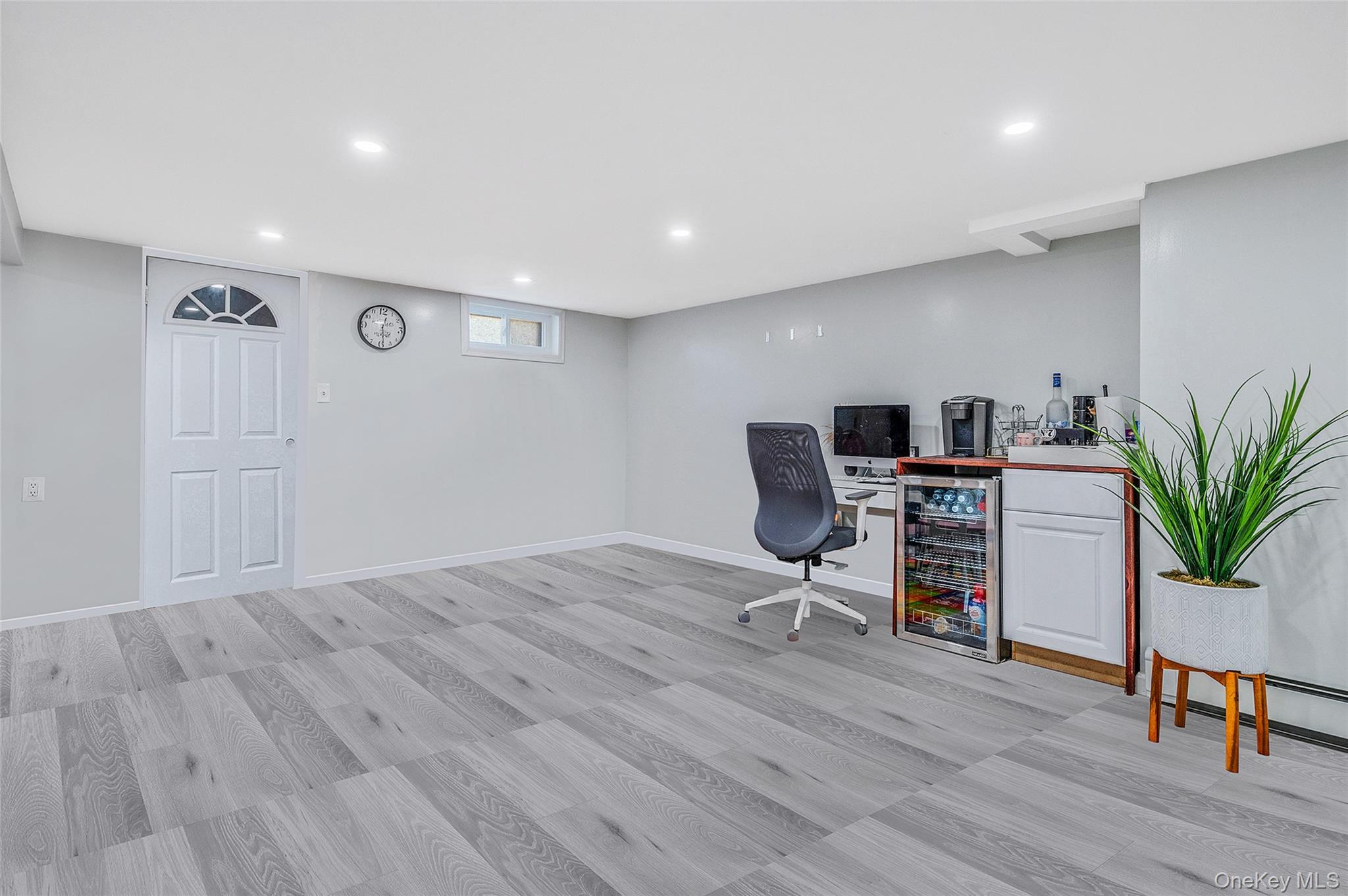 Single Family Forks Suffolk County, NY 11706, MLS-914938-25