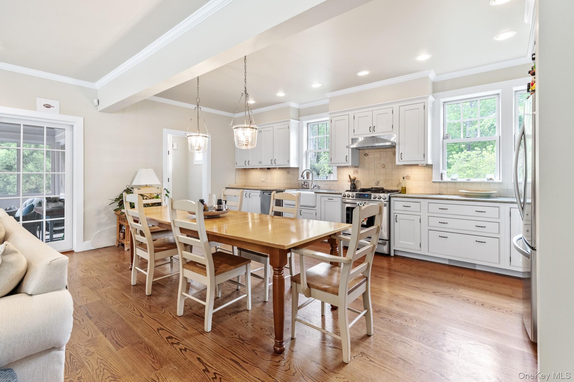 Single Family Ridge Suffolk County, NY 11946, MLS-914958-9