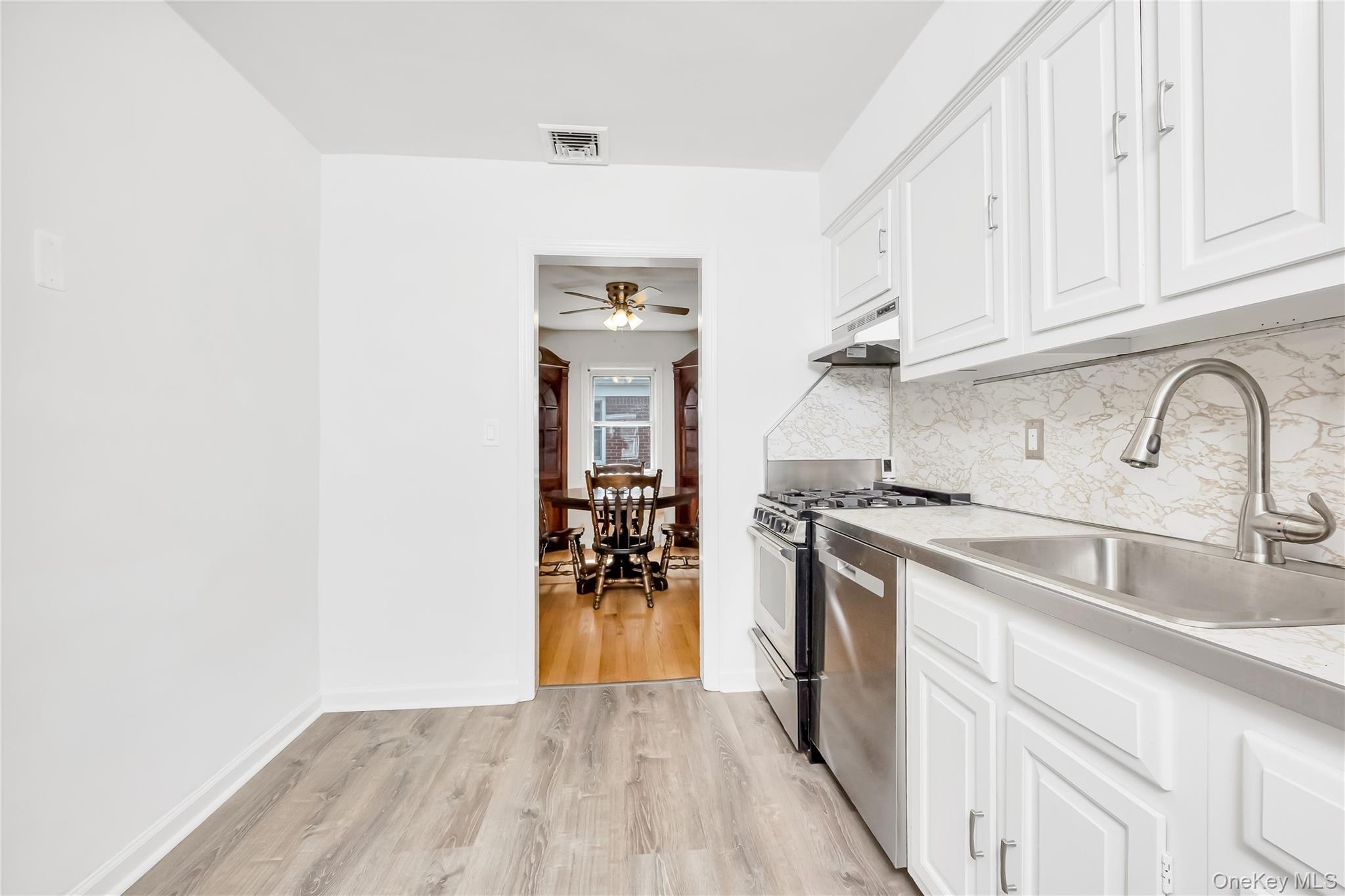 Single Family Rutland  Nassau County, NY 11550, MLS-914965-11