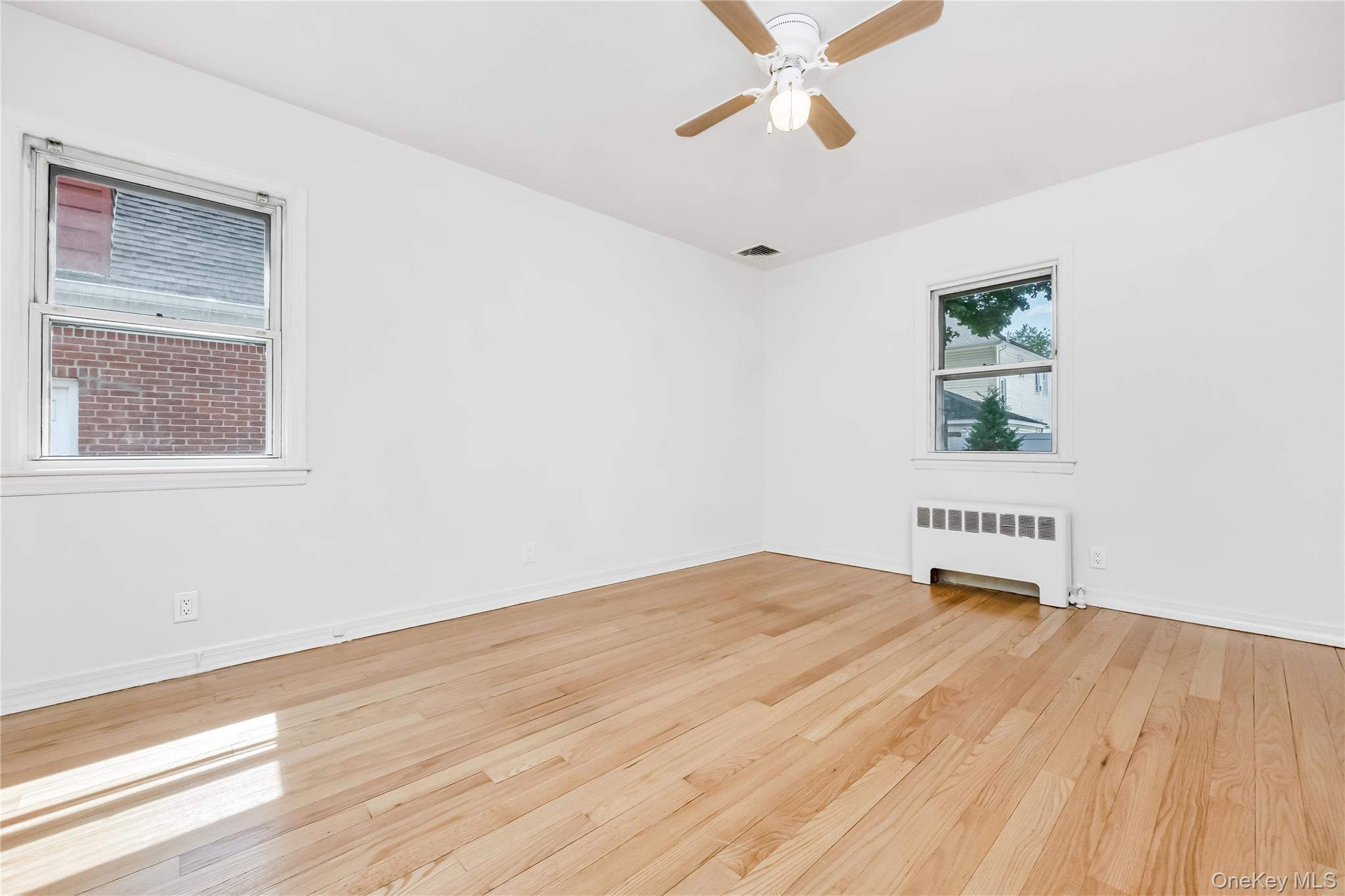 Single Family Rutland  Nassau County, NY 11550, MLS-914965-13