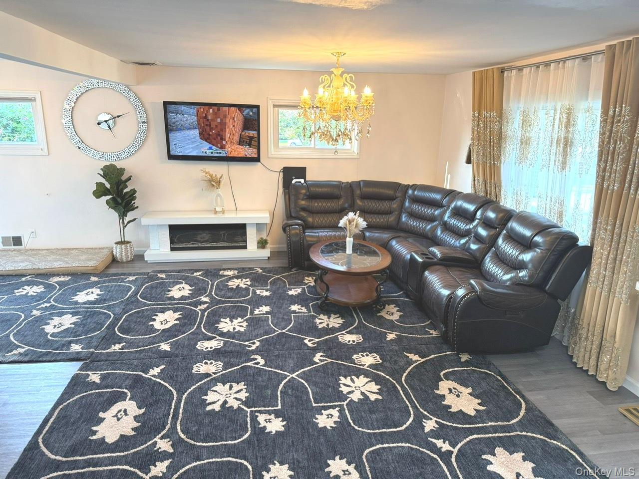 Single Family Narcissus  Nassau County, NY 11801, MLS-914974-5