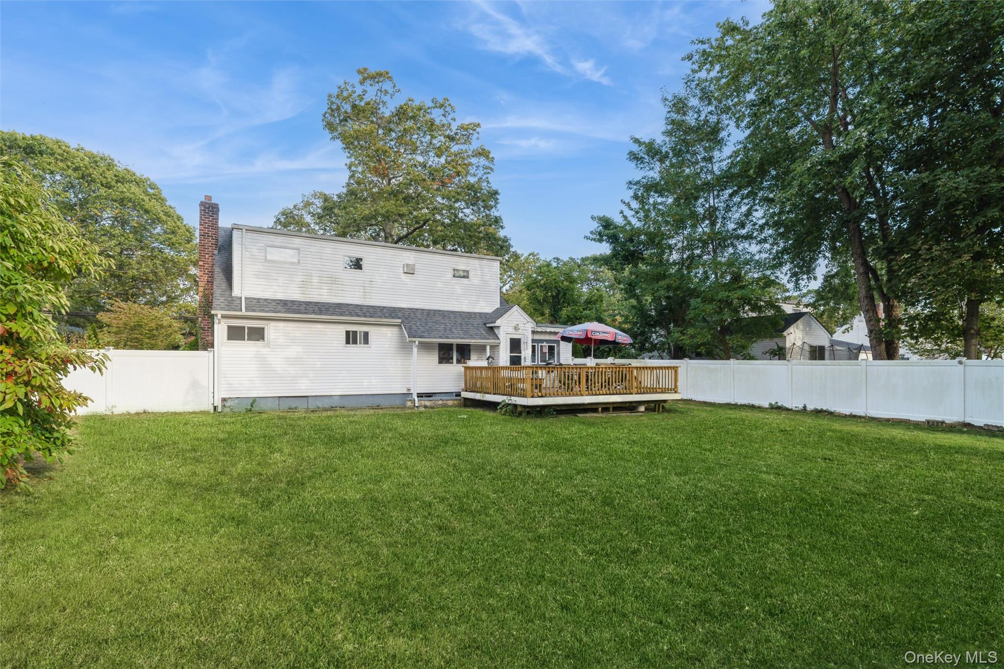 Single Family Ackerly  Suffolk County, NY 11779, MLS-915024-20