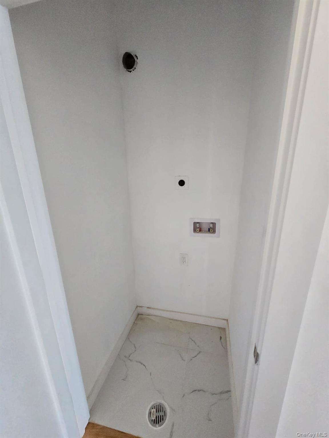 Single Family Beach 45 St  Queens, NY 11691, MLS-915062-24