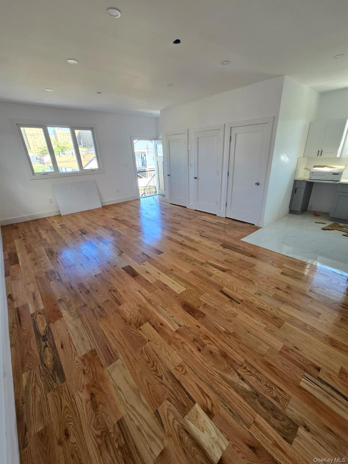 Single Family Beach 45 St  Queens, NY 11691, MLS-915062-31