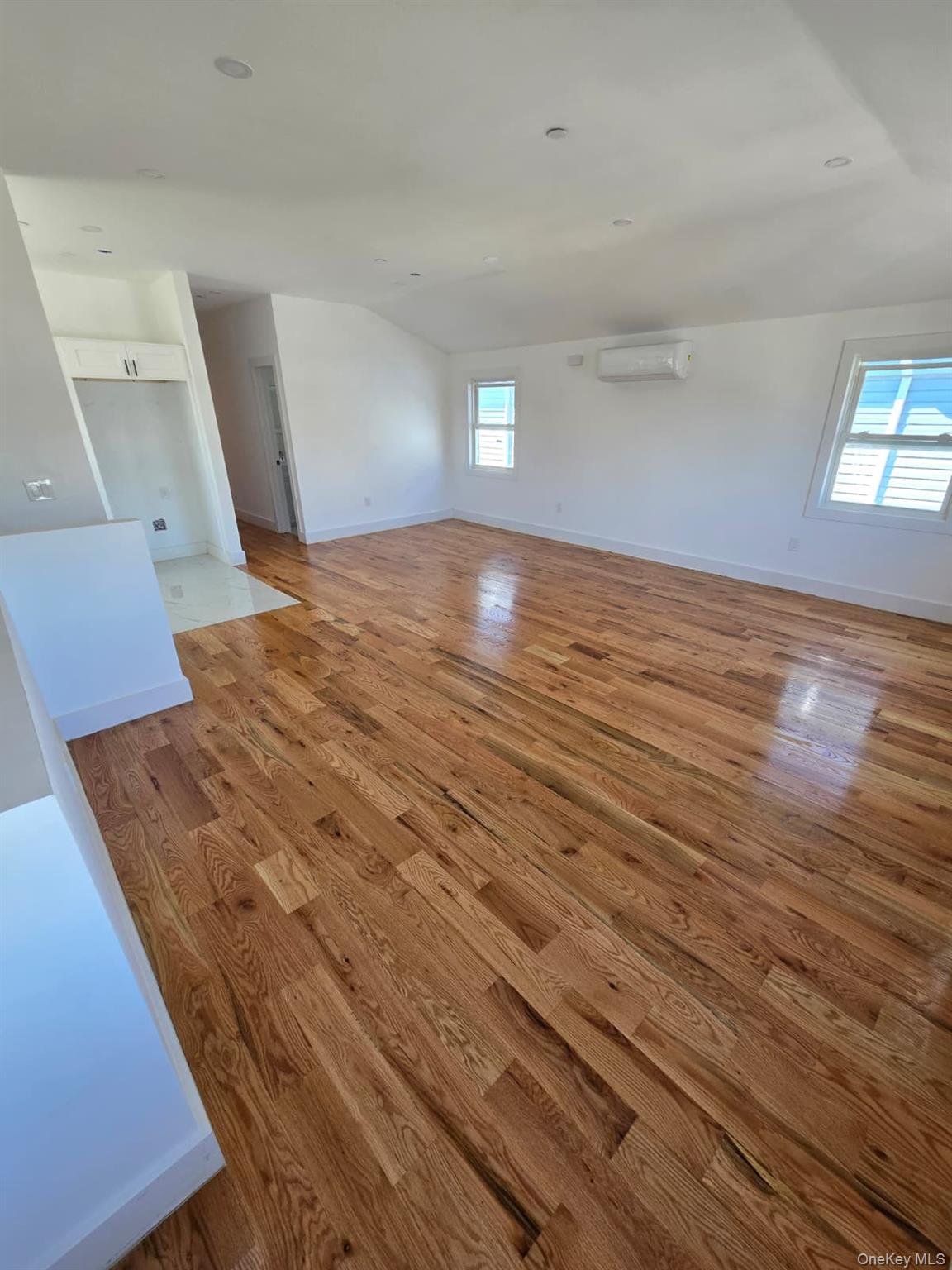 Single Family Beach 45 St  Queens, NY 11691, MLS-915062-33